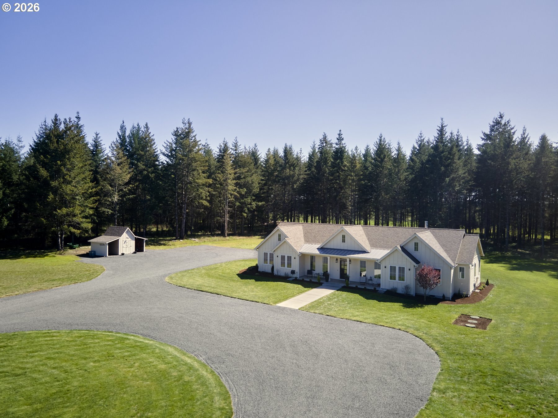 215 BEAR CREEK LN