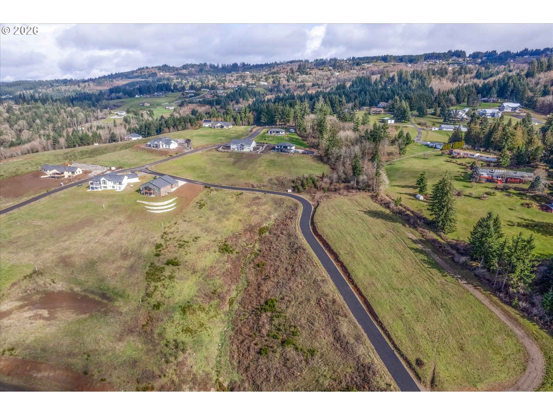 147 LOST CREEK LN