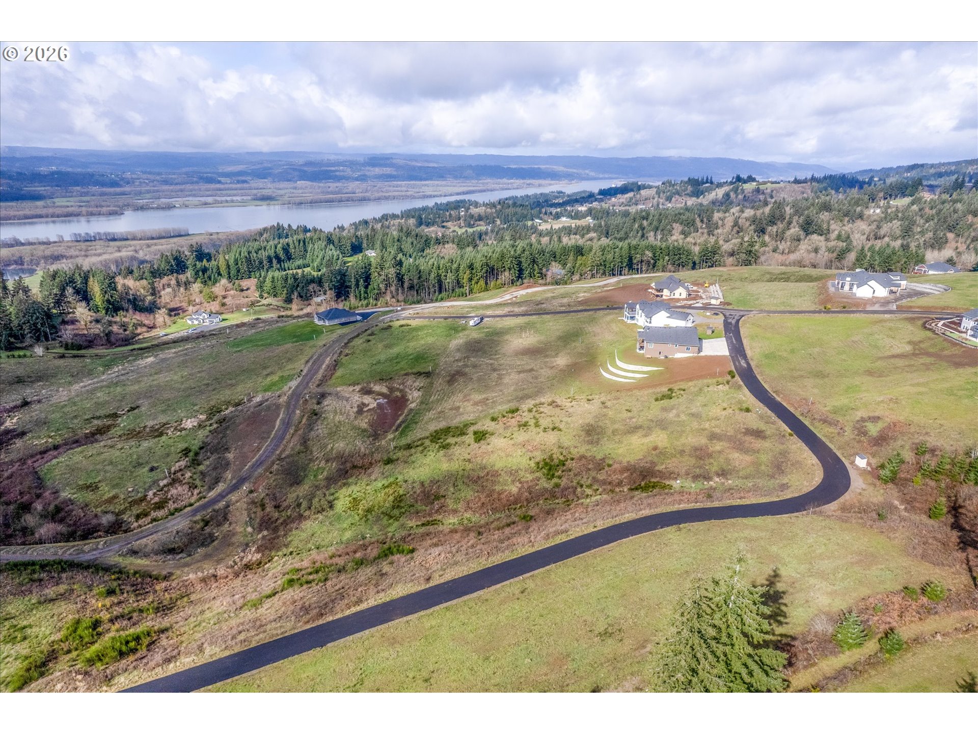 147 LOST CREEK LN