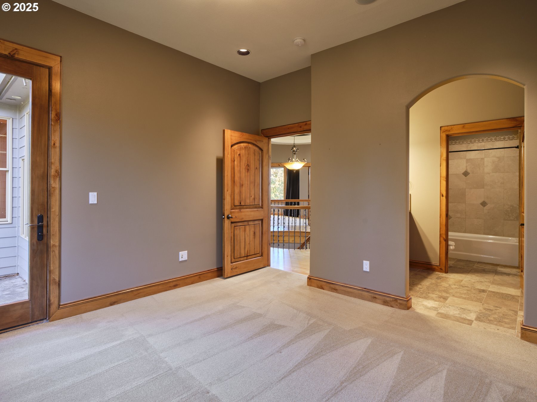 175 RIDGEMONT RD
