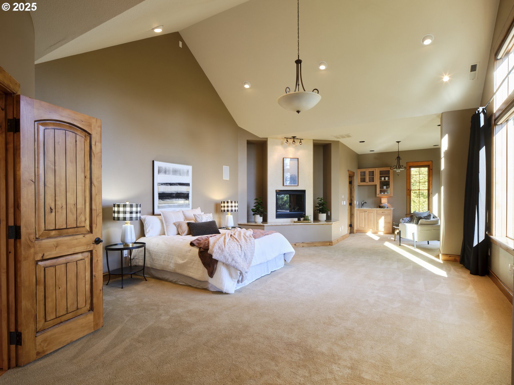 175 RIDGEMONT RD