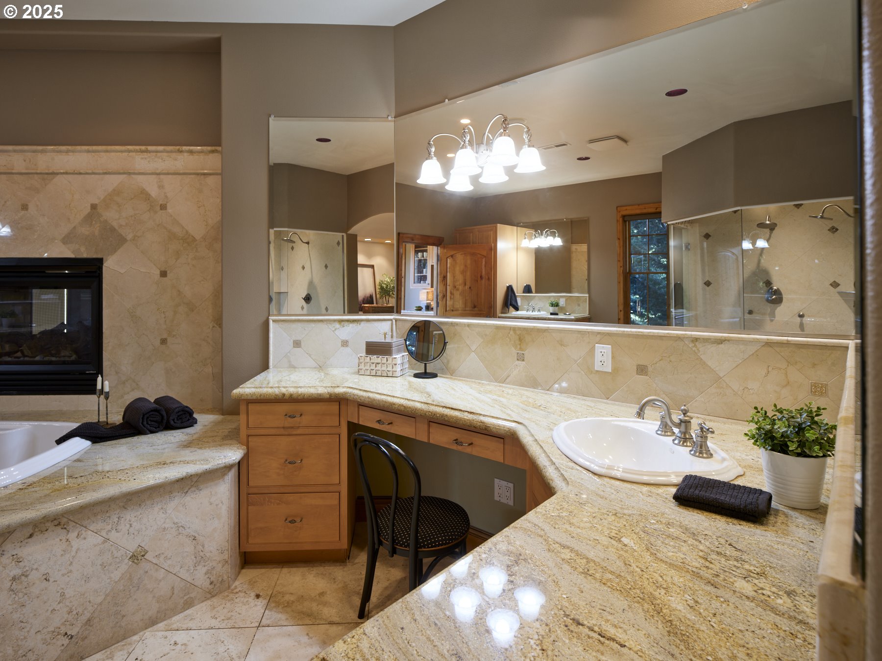 175 RIDGEMONT RD
