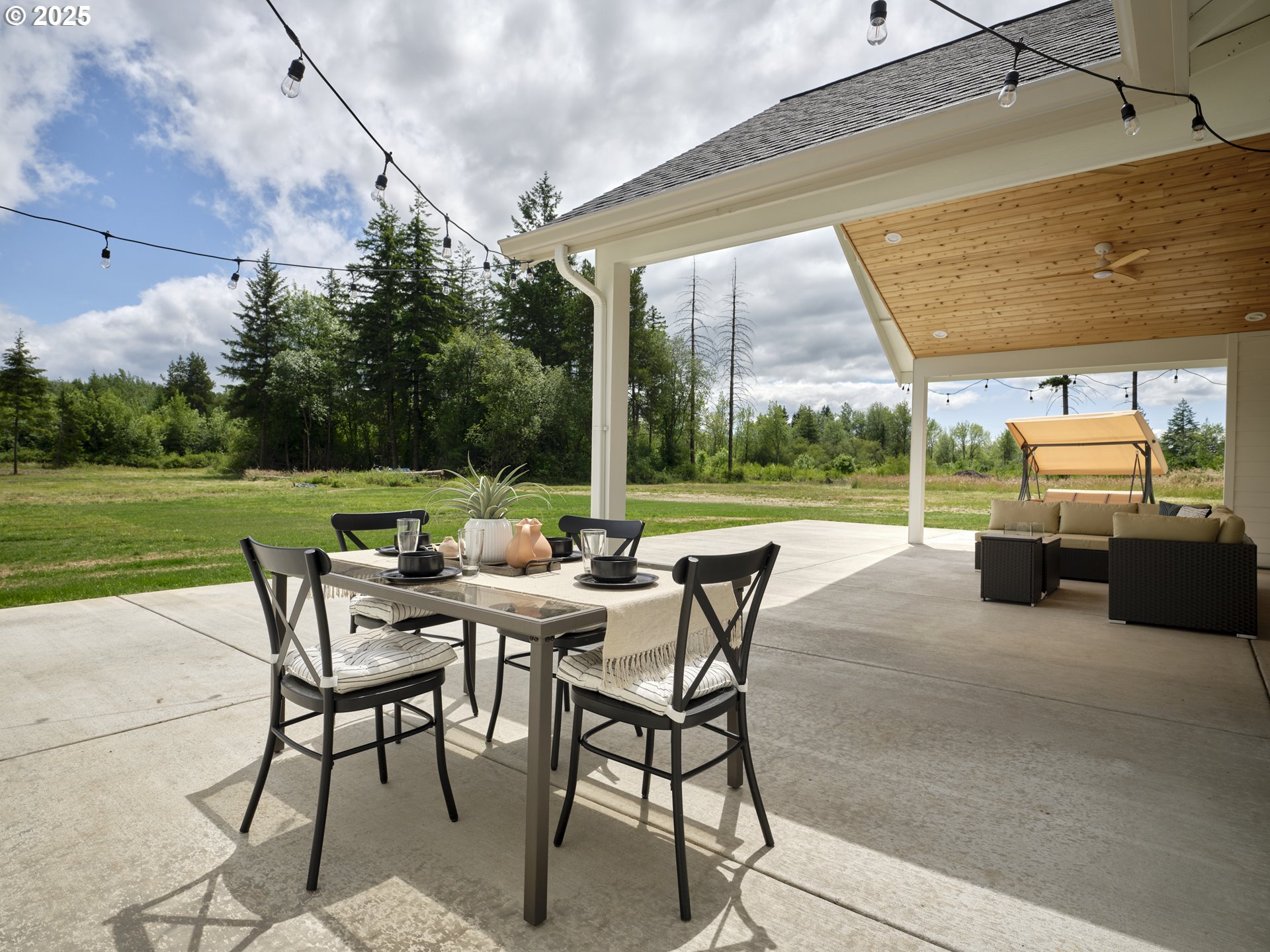 161 LACAMAS LN
