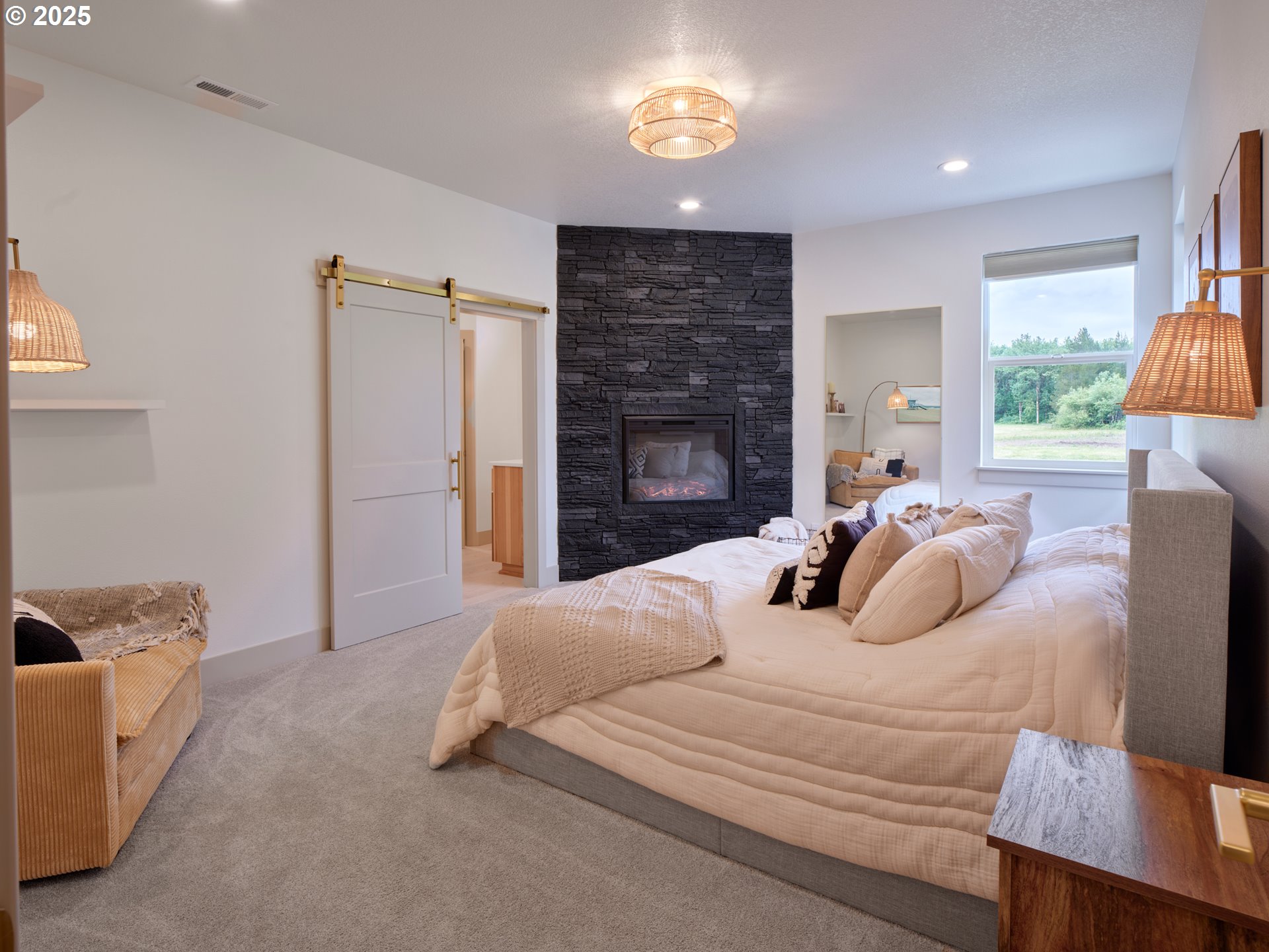 161 LACAMAS LN