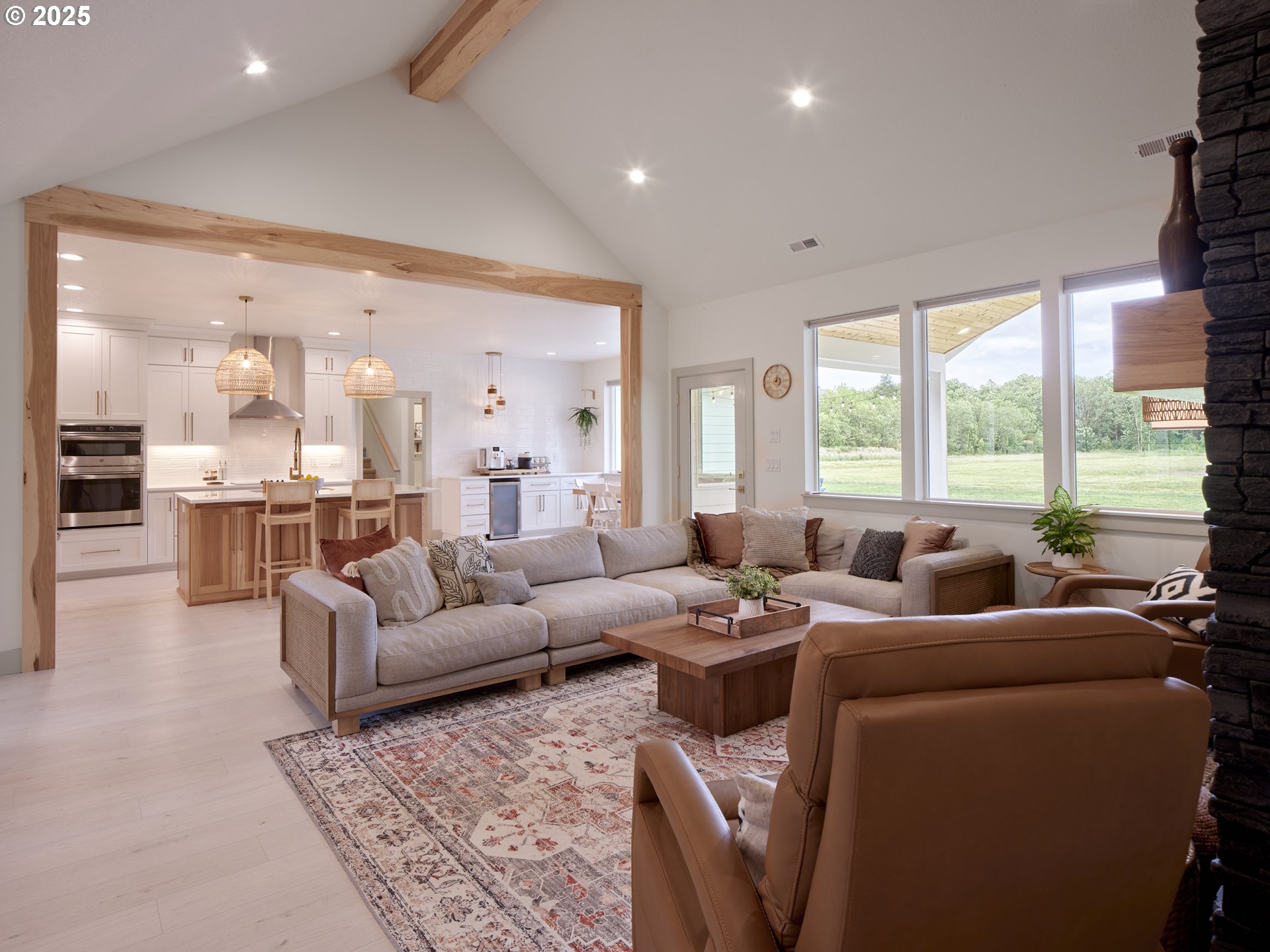 161 LACAMAS LN