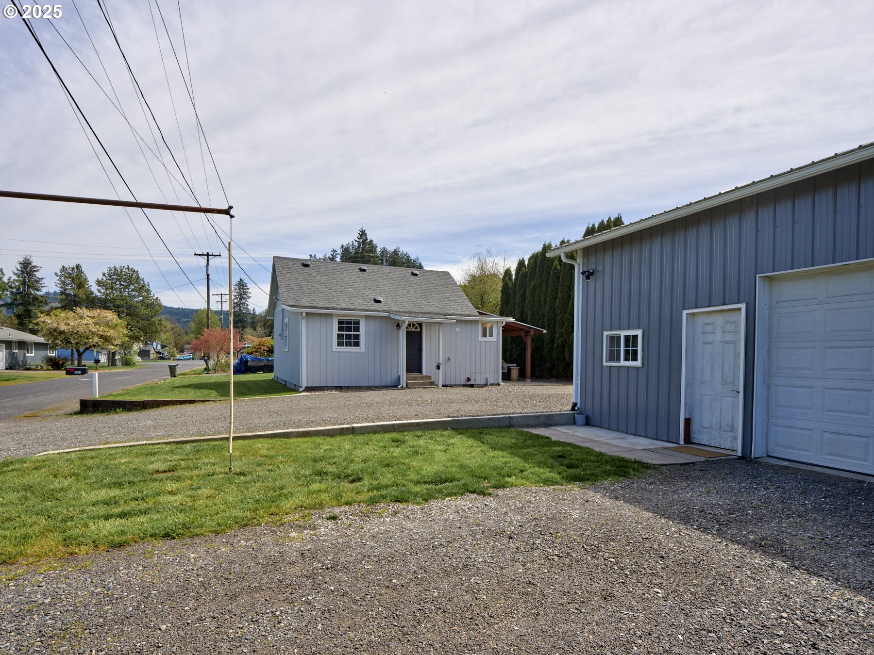 341 SW MICHNER ST