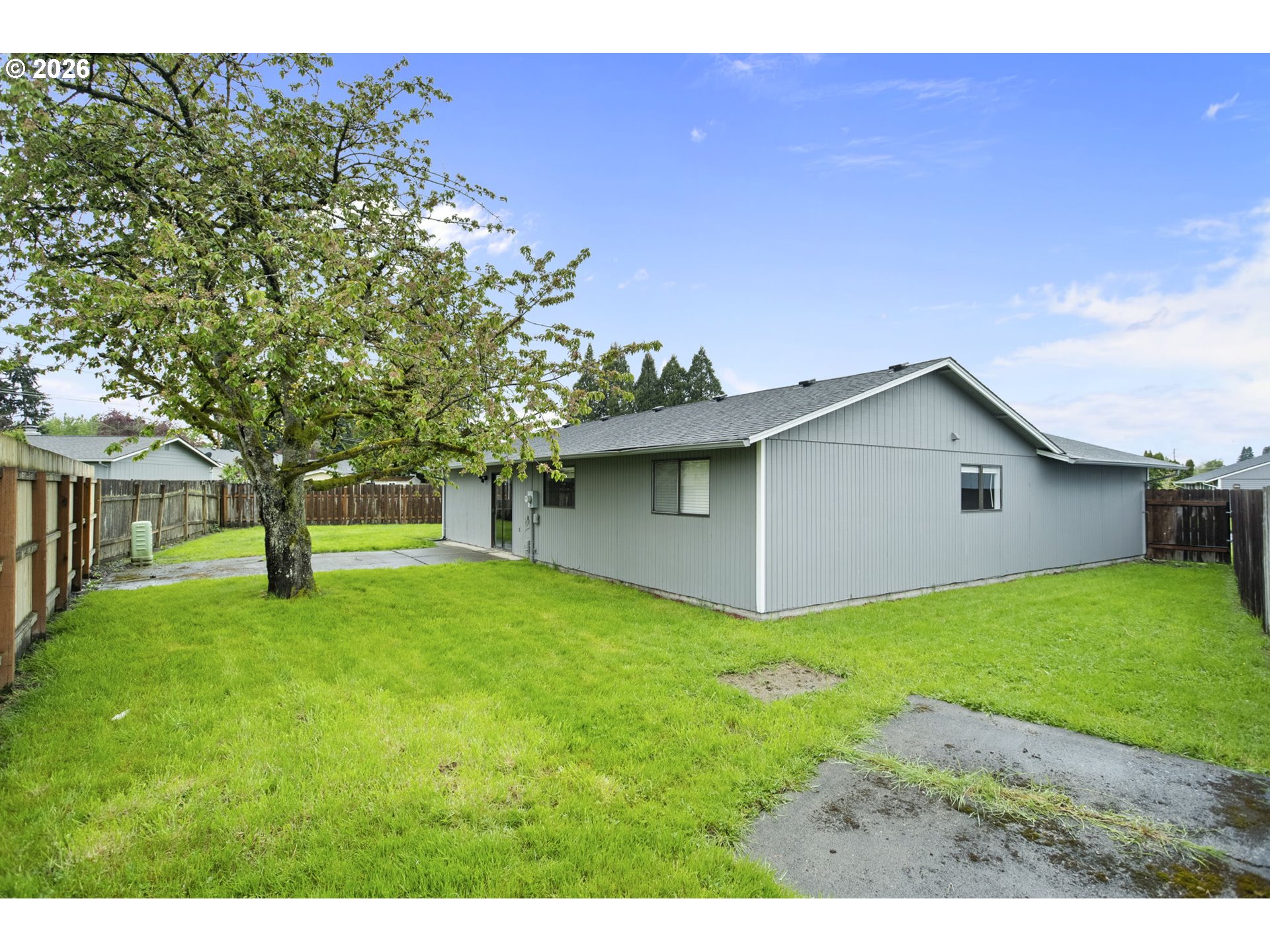 7 OLIVE CT