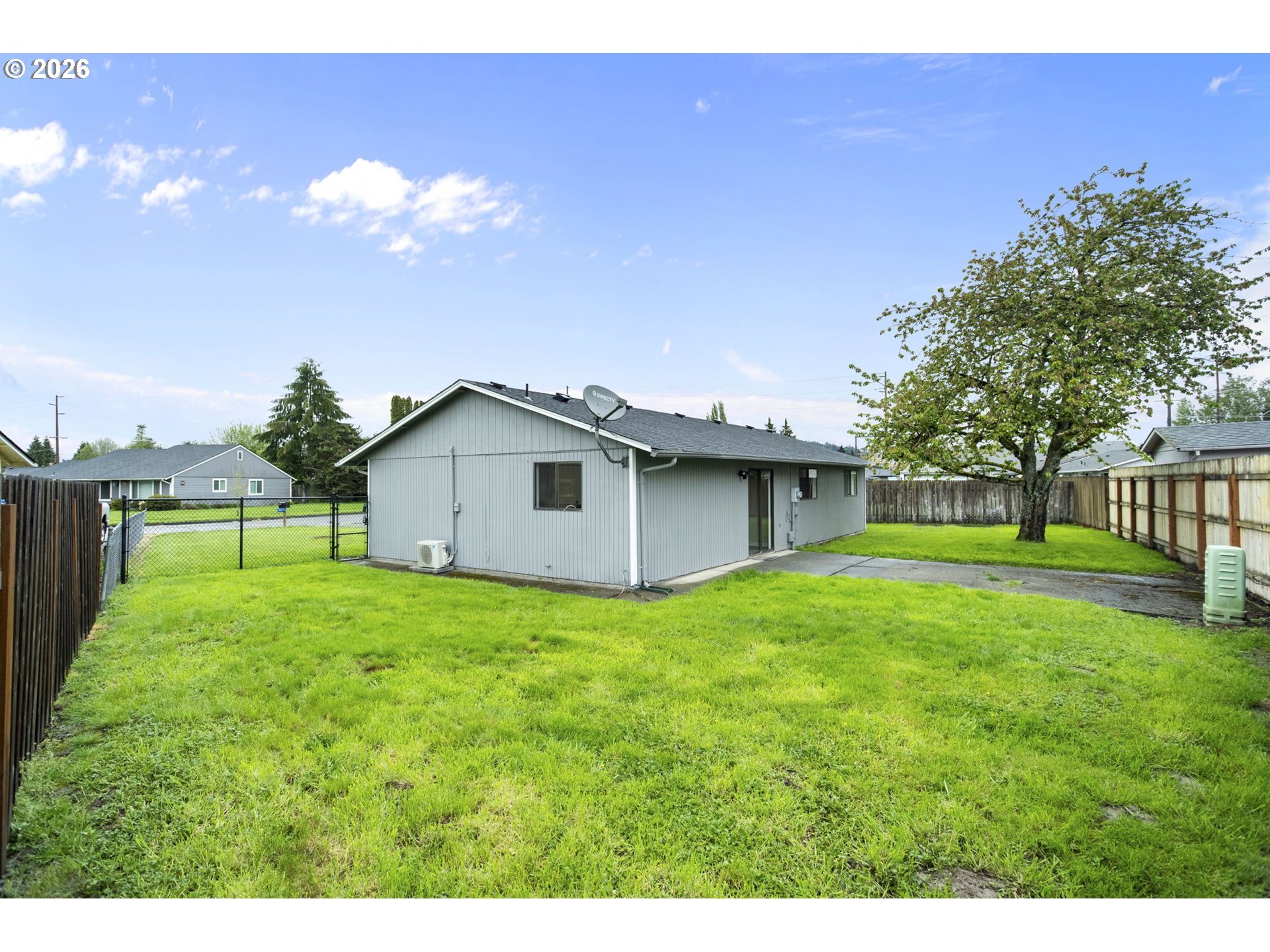 7 OLIVE CT