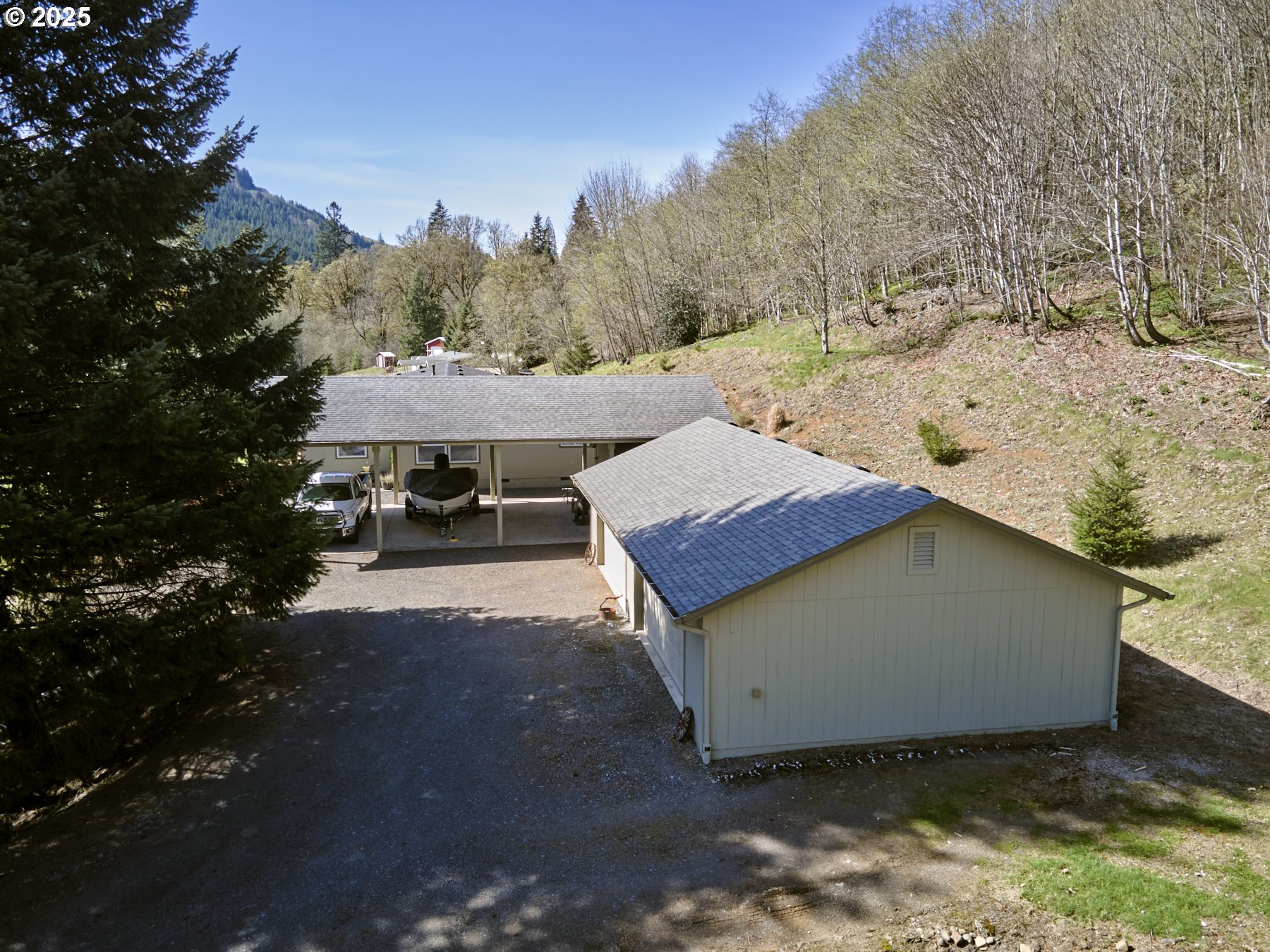 53 BUNTING DR