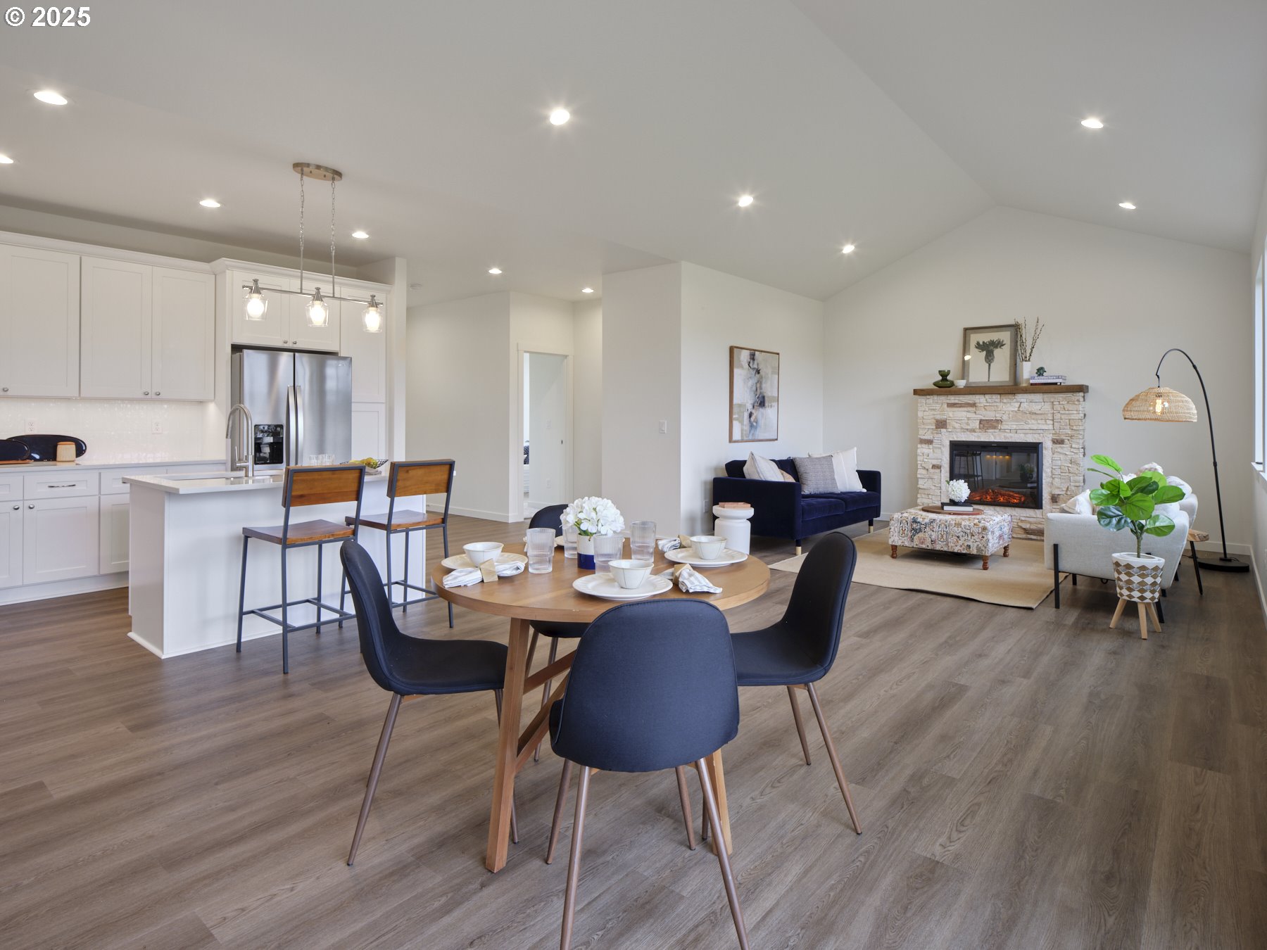 303 Kakela RD