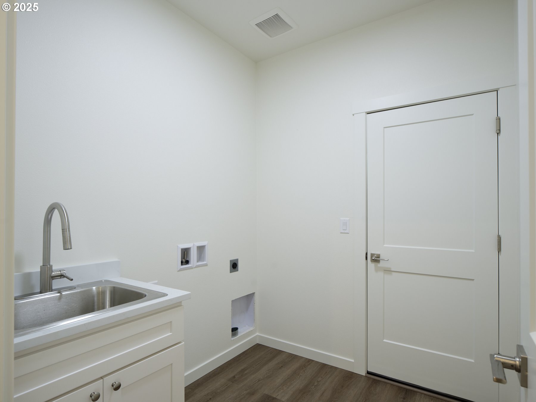 303 Kakela RD