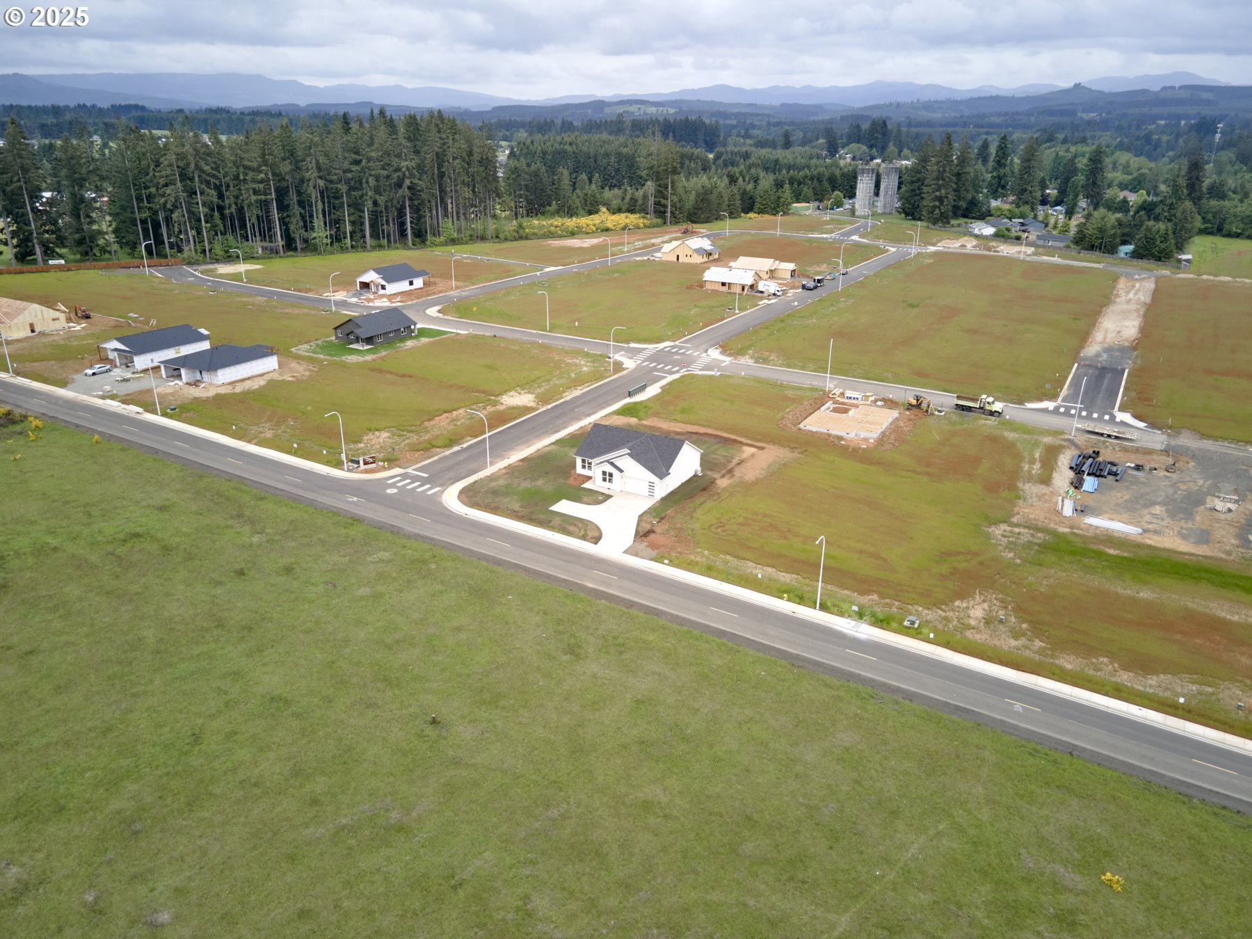 303 Kakela RD