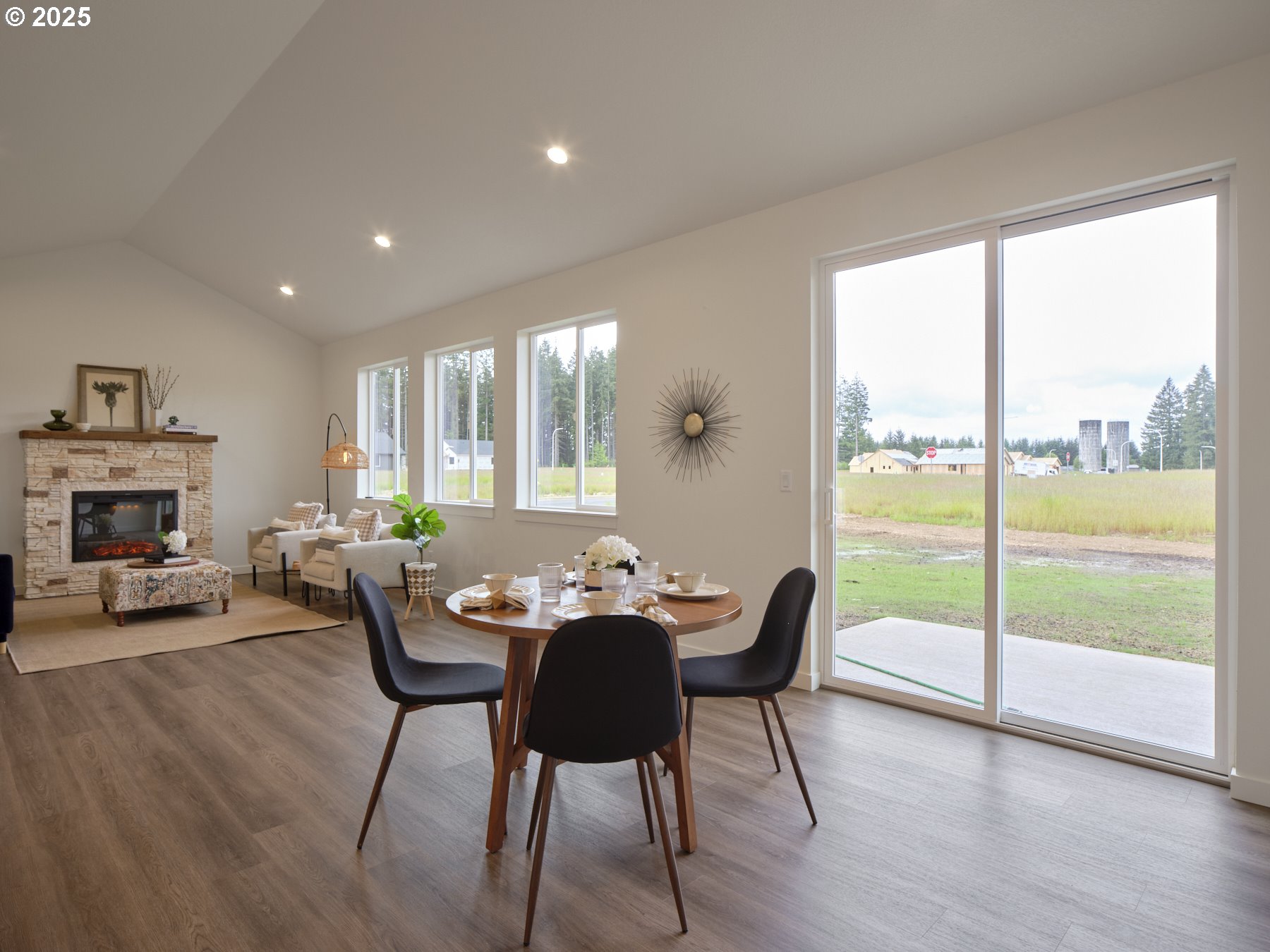 303 Kakela RD