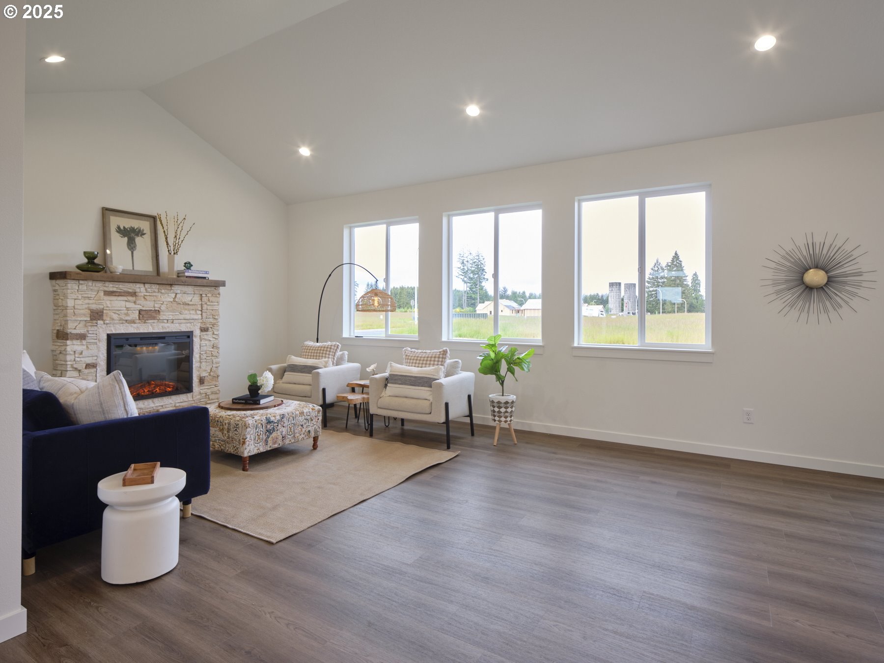 303 Kakela RD