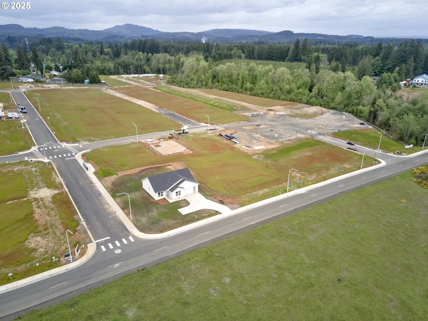 303 Kakela RD
