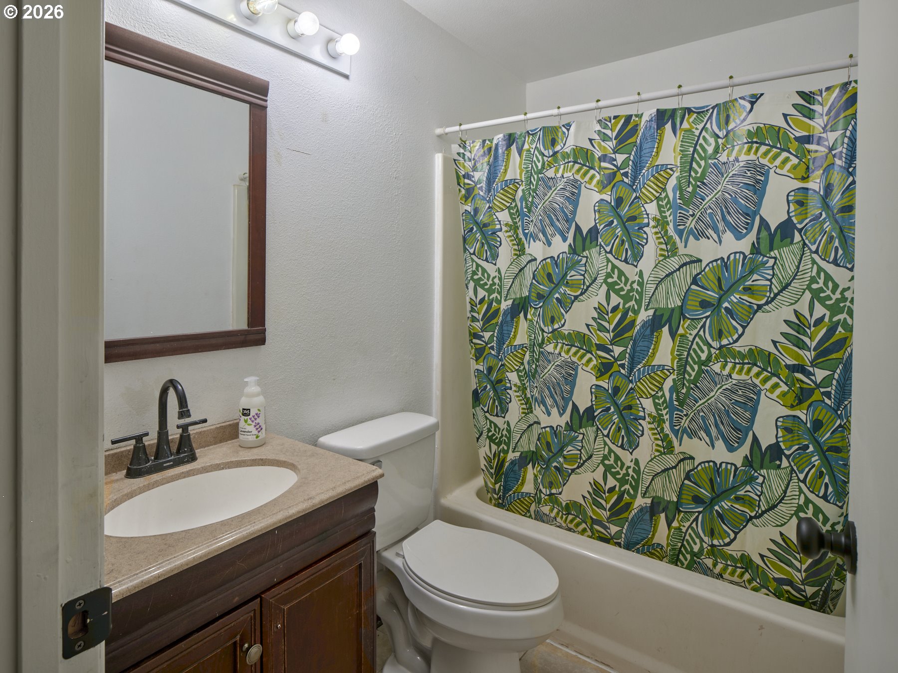 1733 FOXTAIL CIR