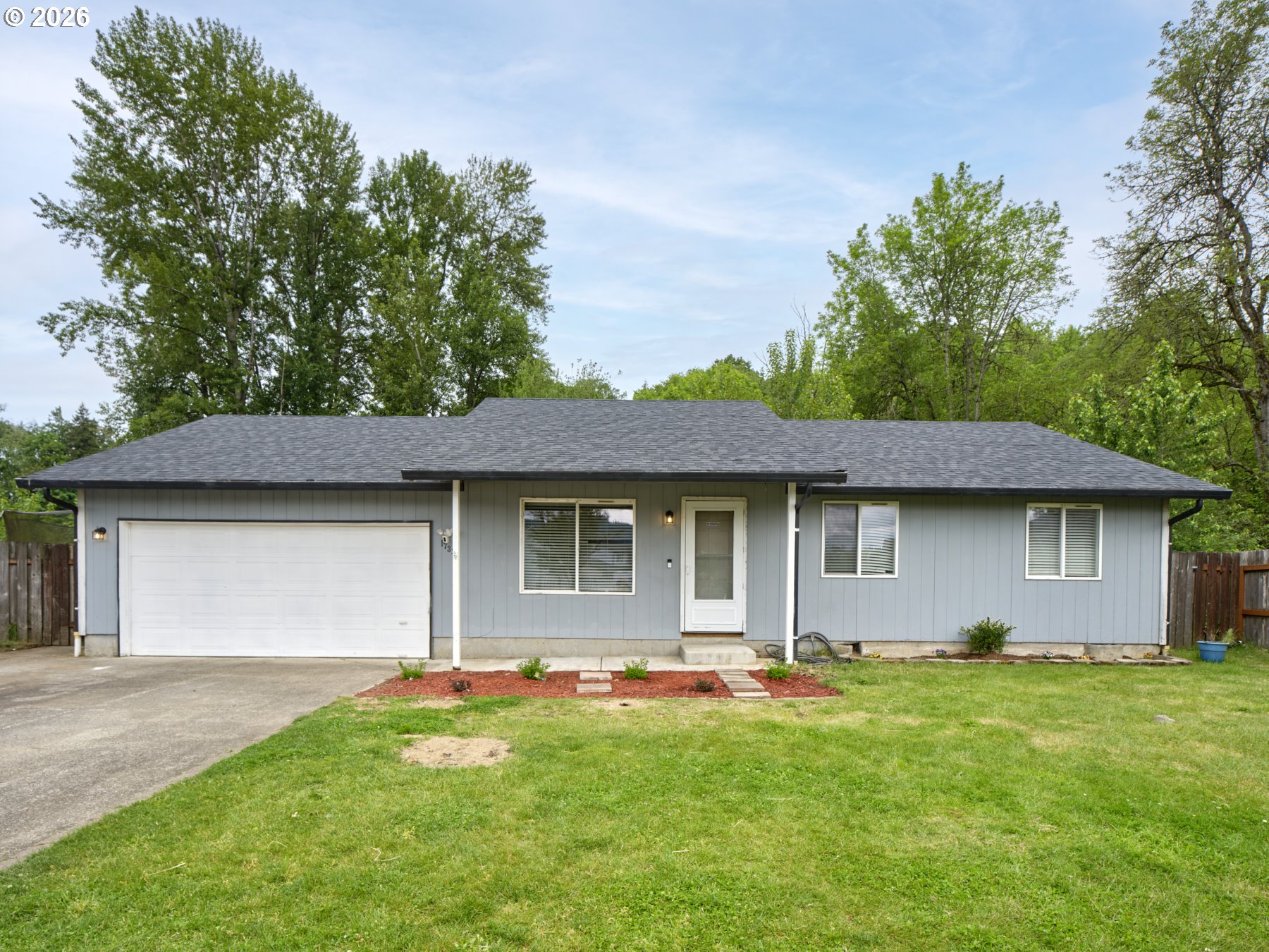 1733 FOXTAIL CIR