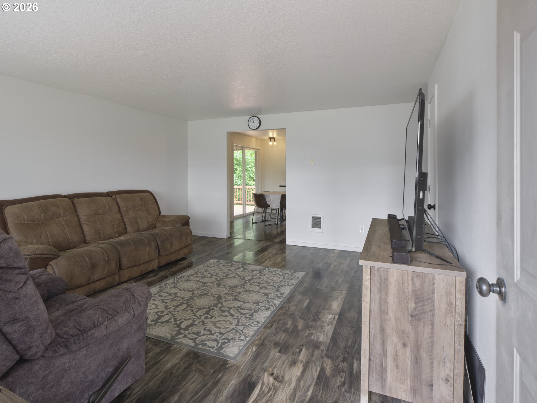 1733 FOXTAIL CIR