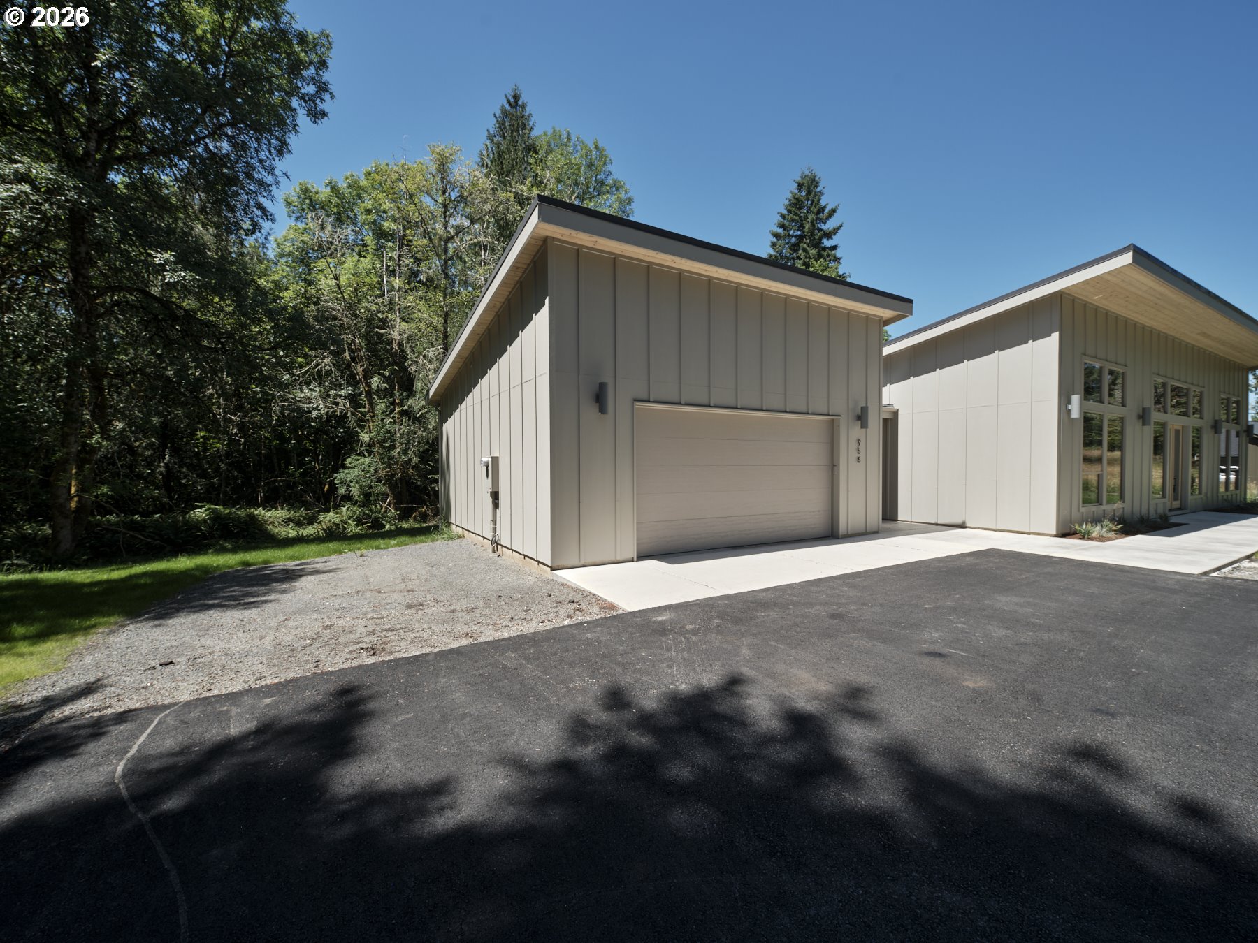 956 PAINE RD