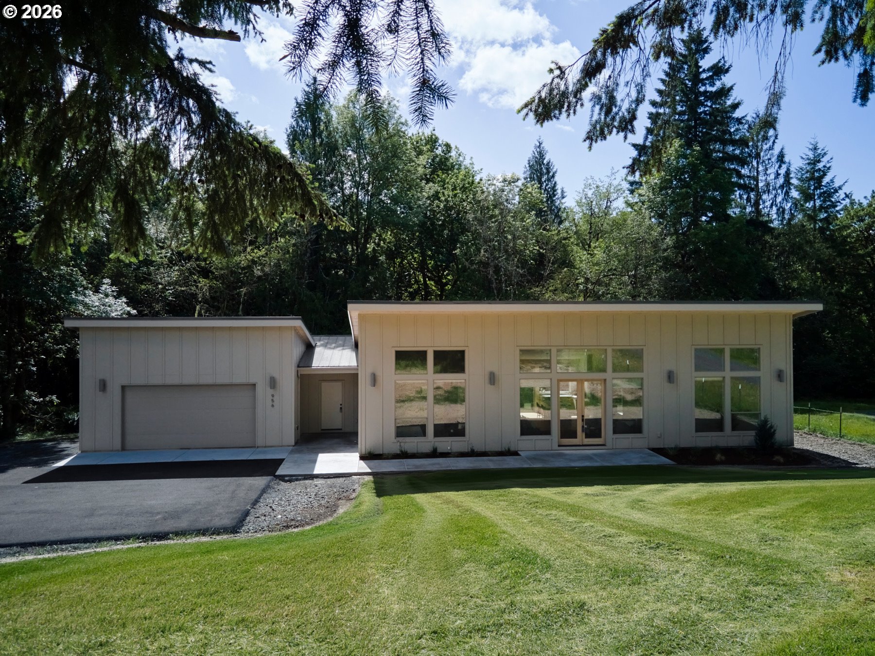 956 PAINE RD