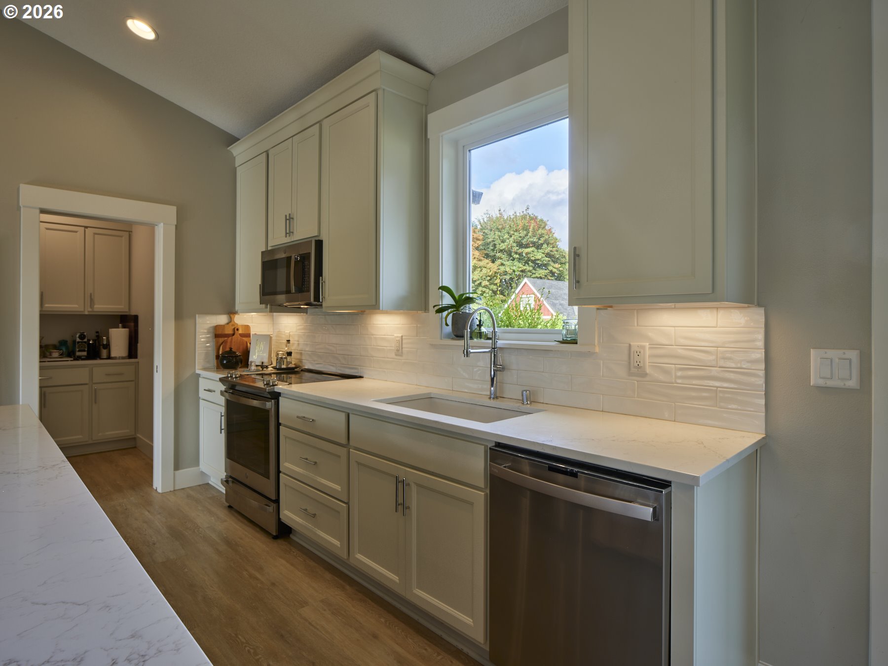 234 HANSEN RD