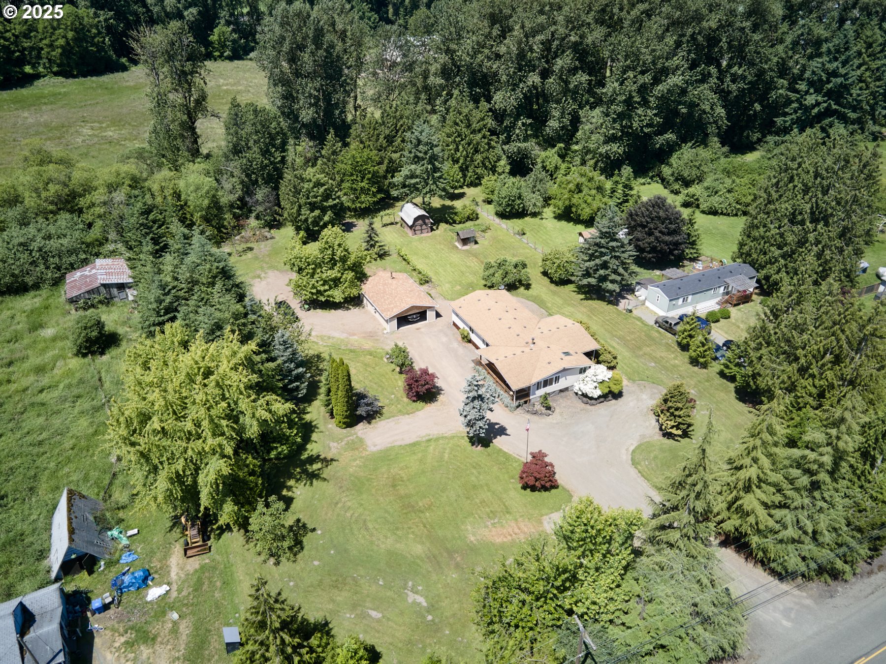 611 ROBINSON RD