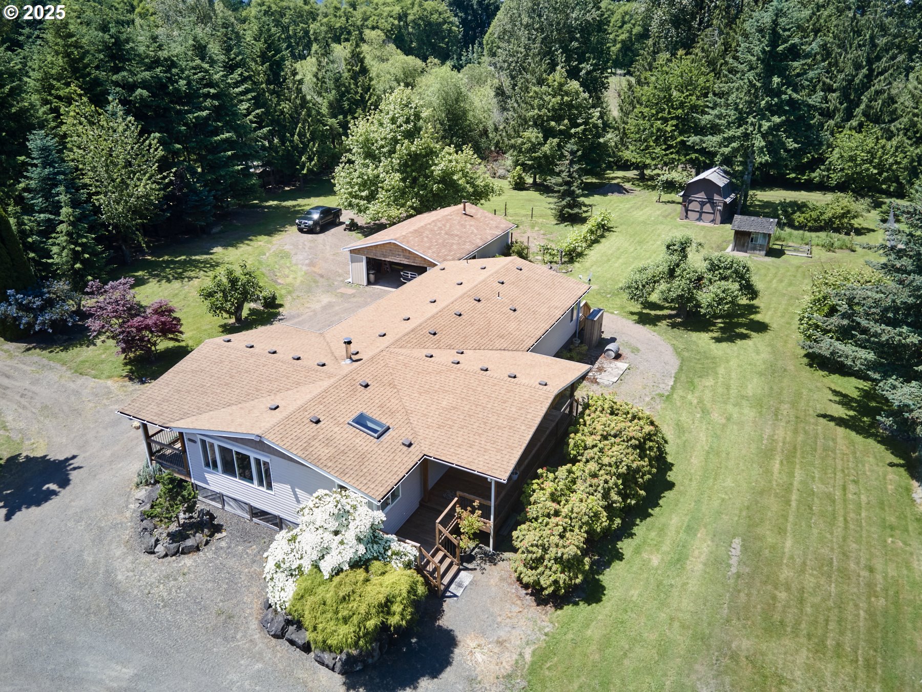 611 ROBINSON RD