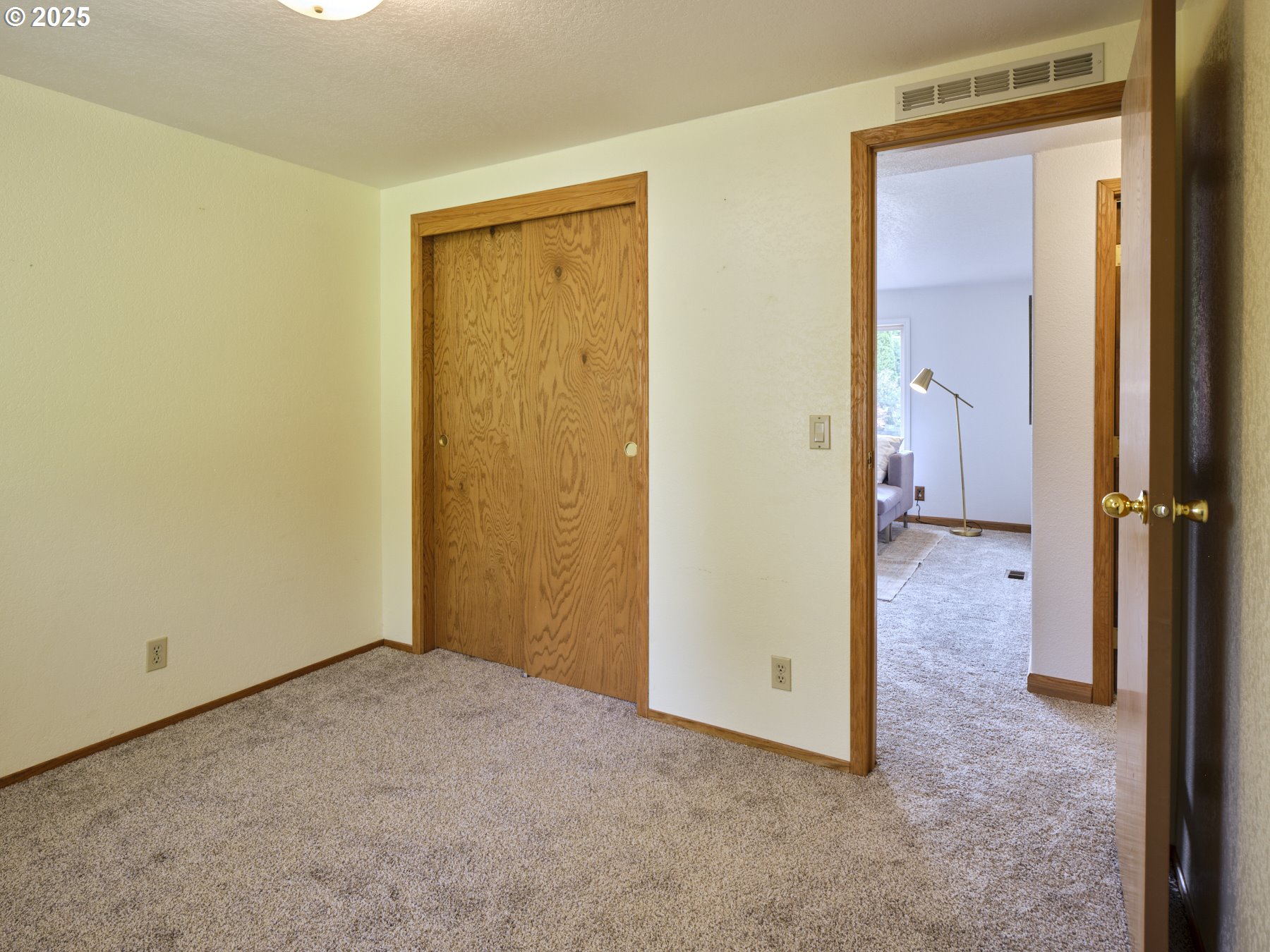 611 ROBINSON RD