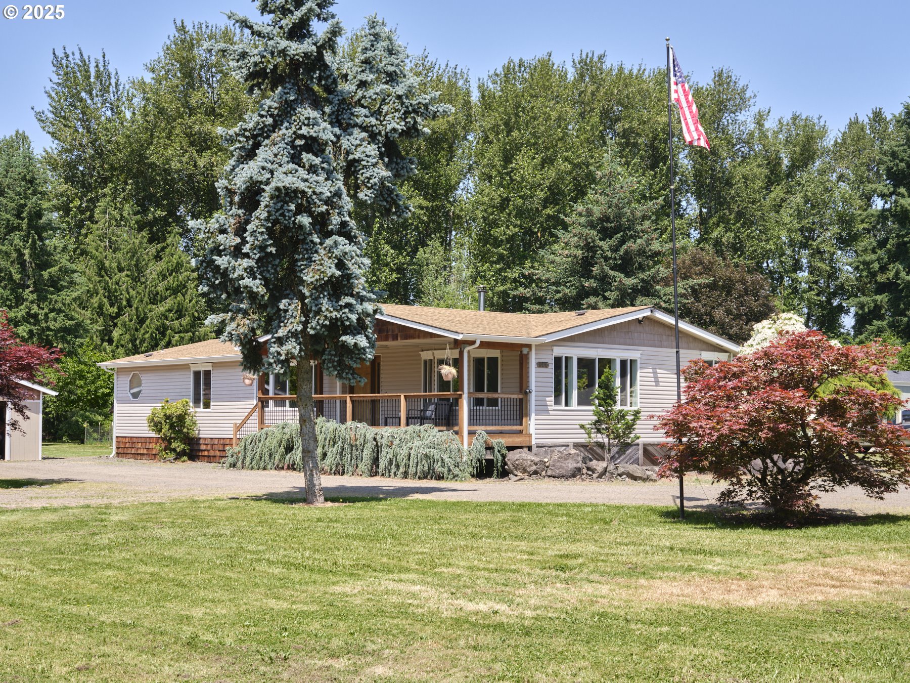 611 ROBINSON RD