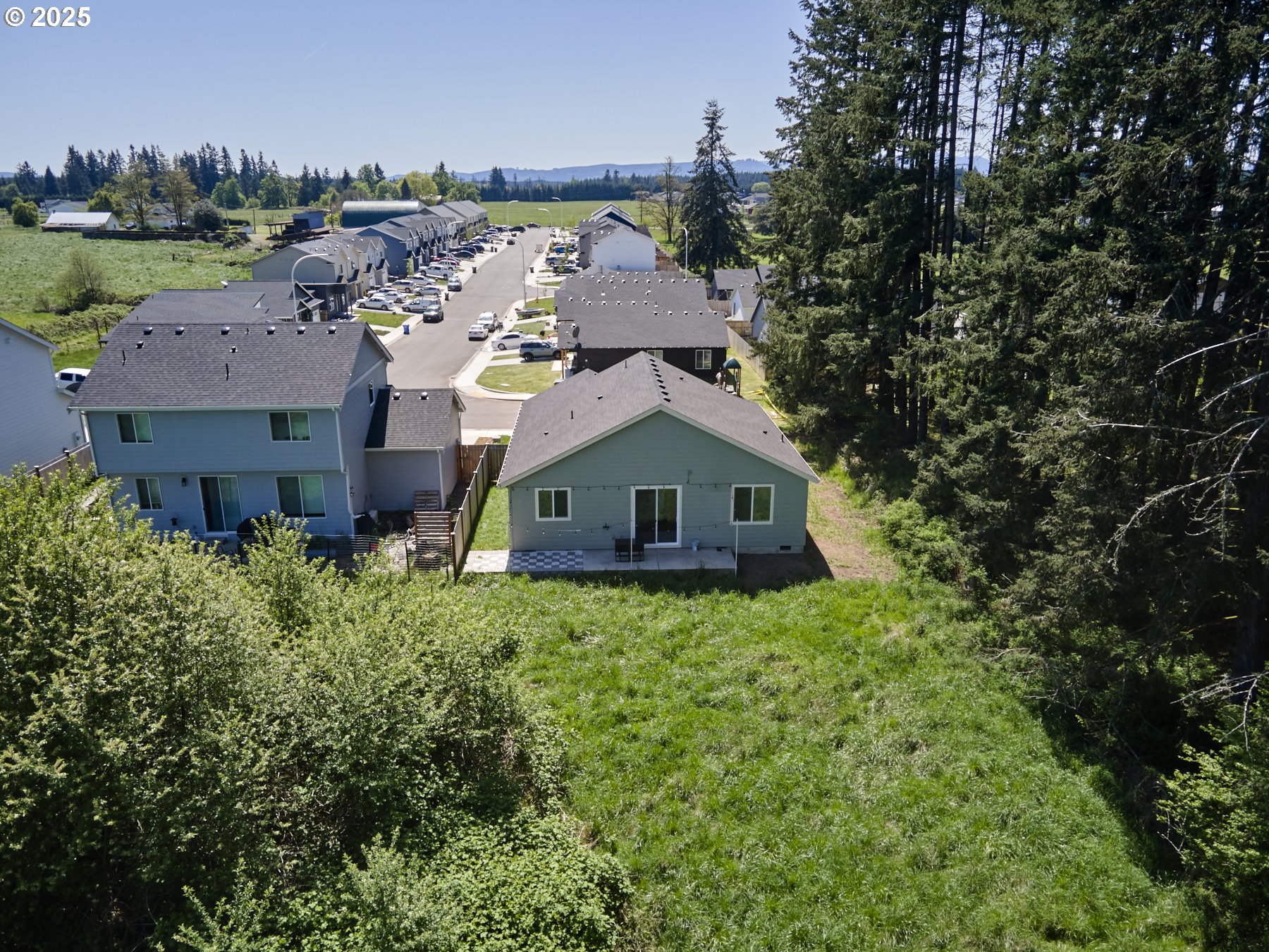 1021 PEACH RD