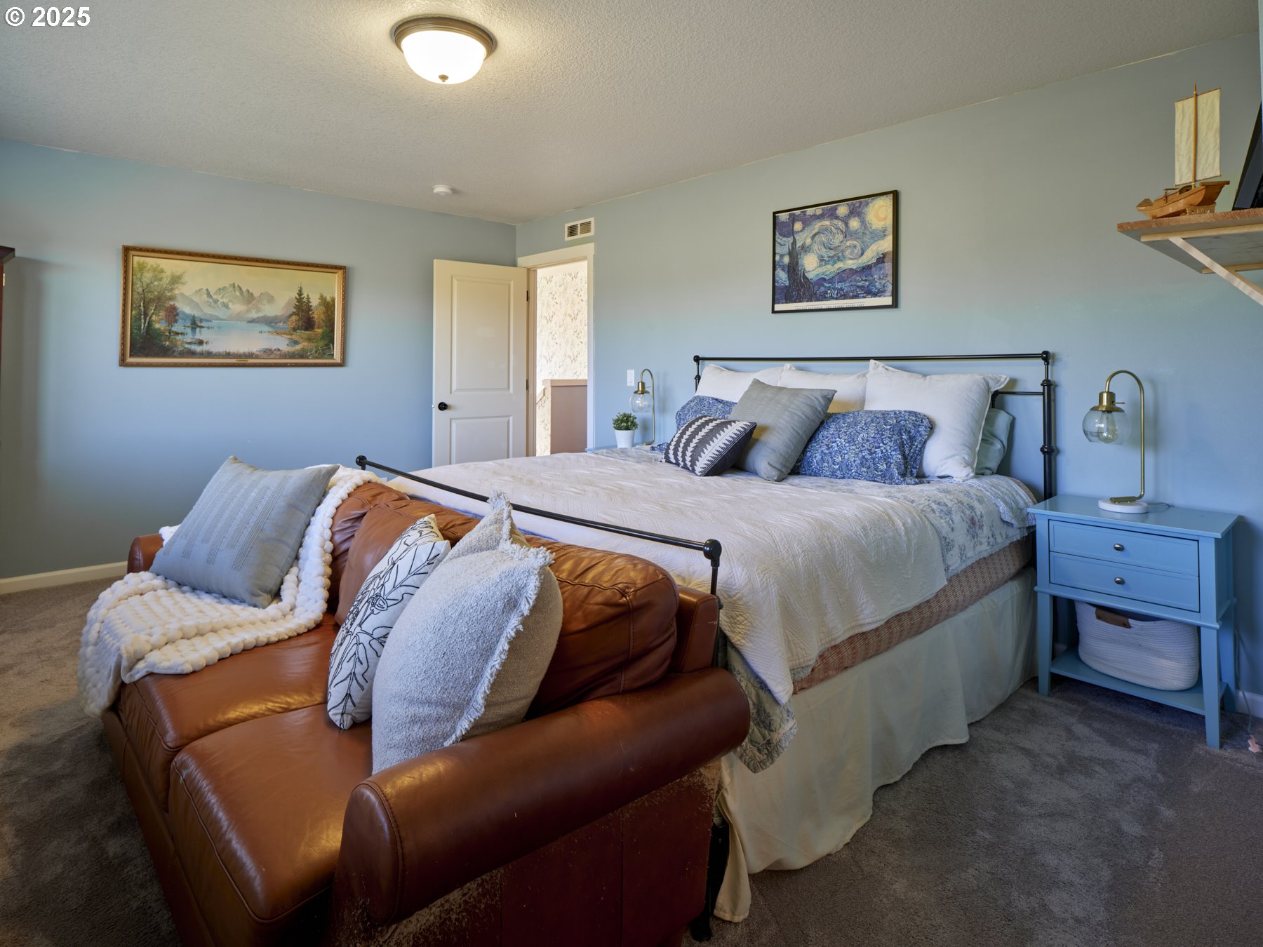 260 N GREEN GABLES LOOP