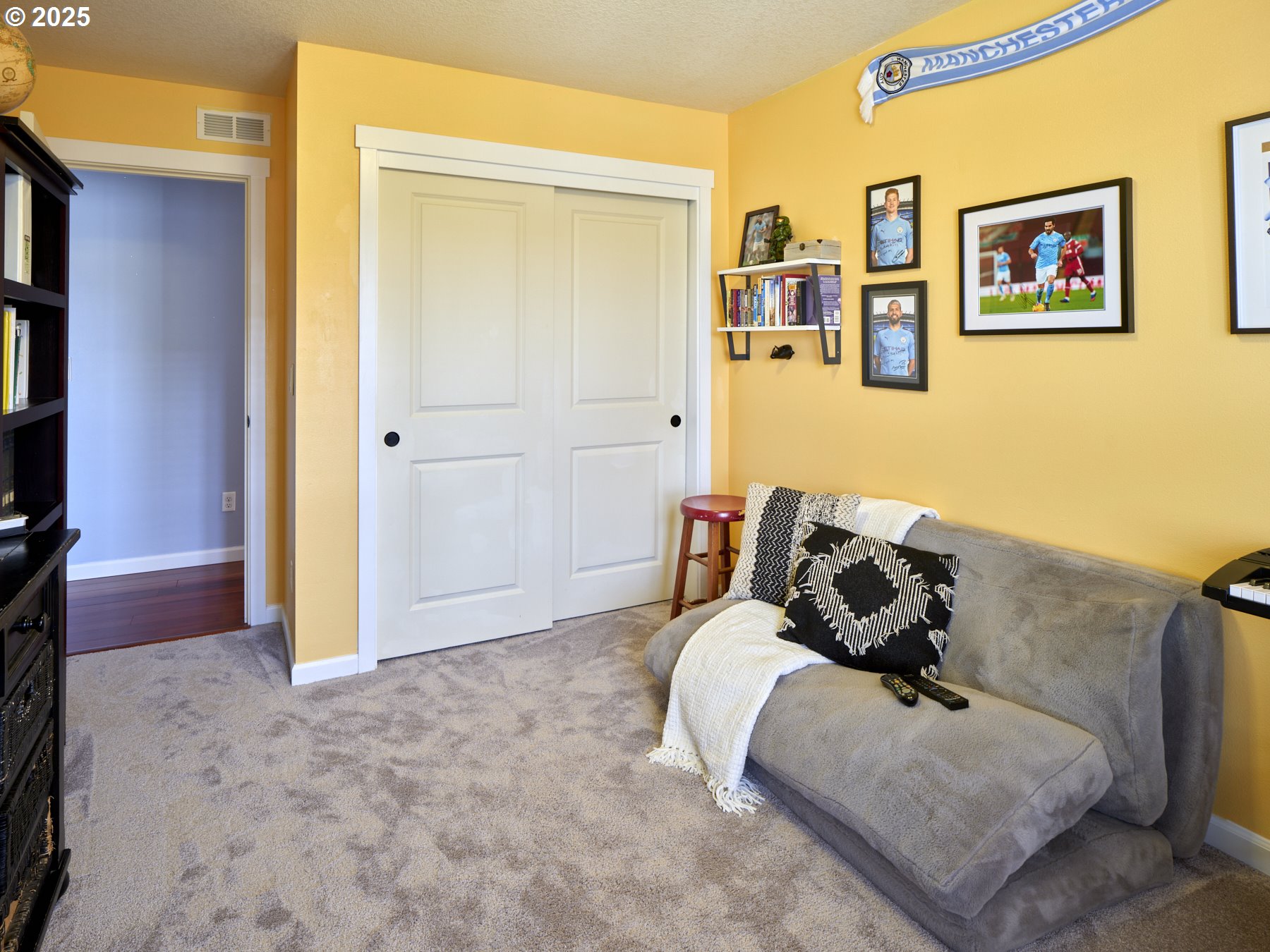 260 N GREEN GABLES LOOP