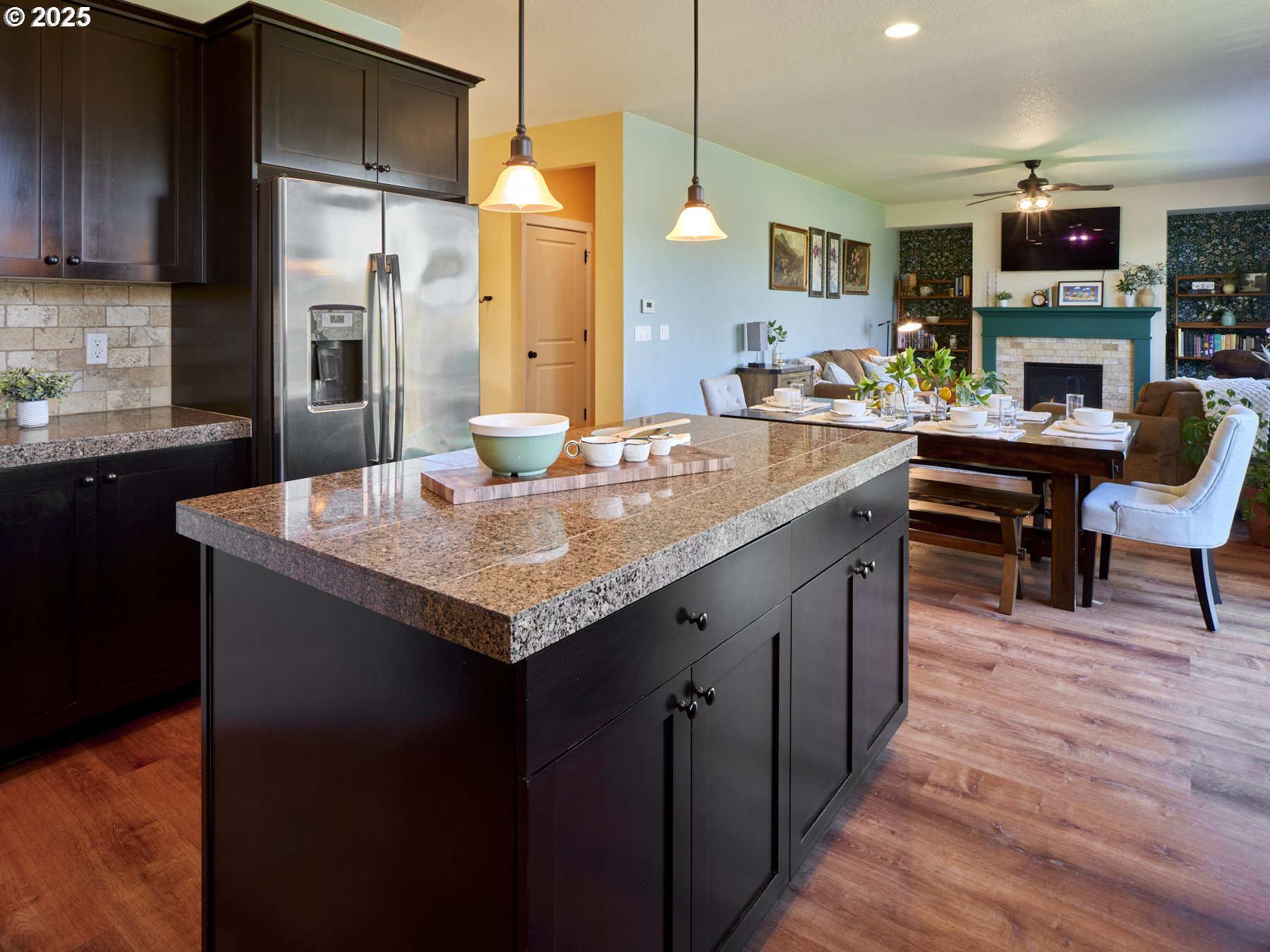 260 N GREEN GABLES LOOP