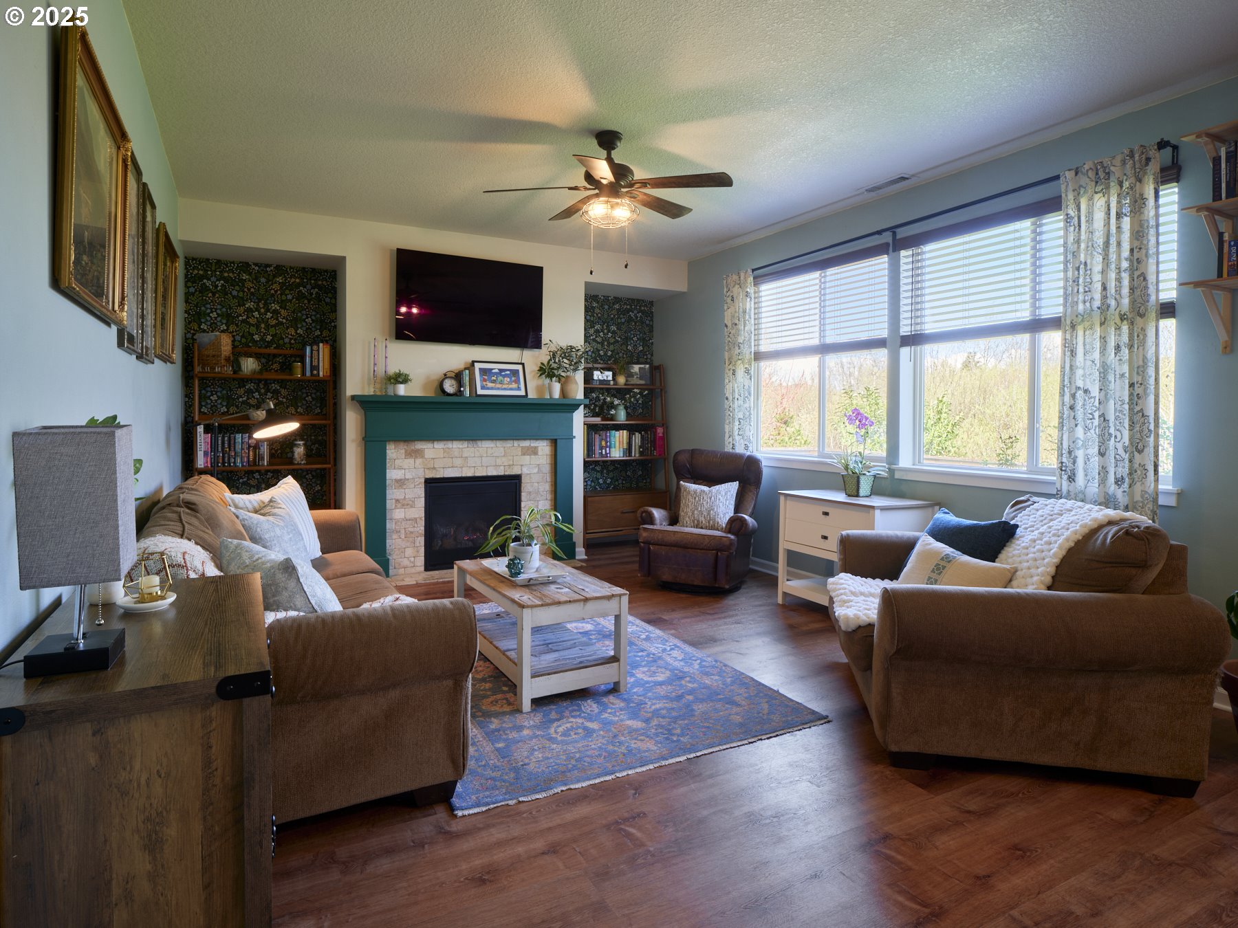 260 N GREEN GABLES LOOP