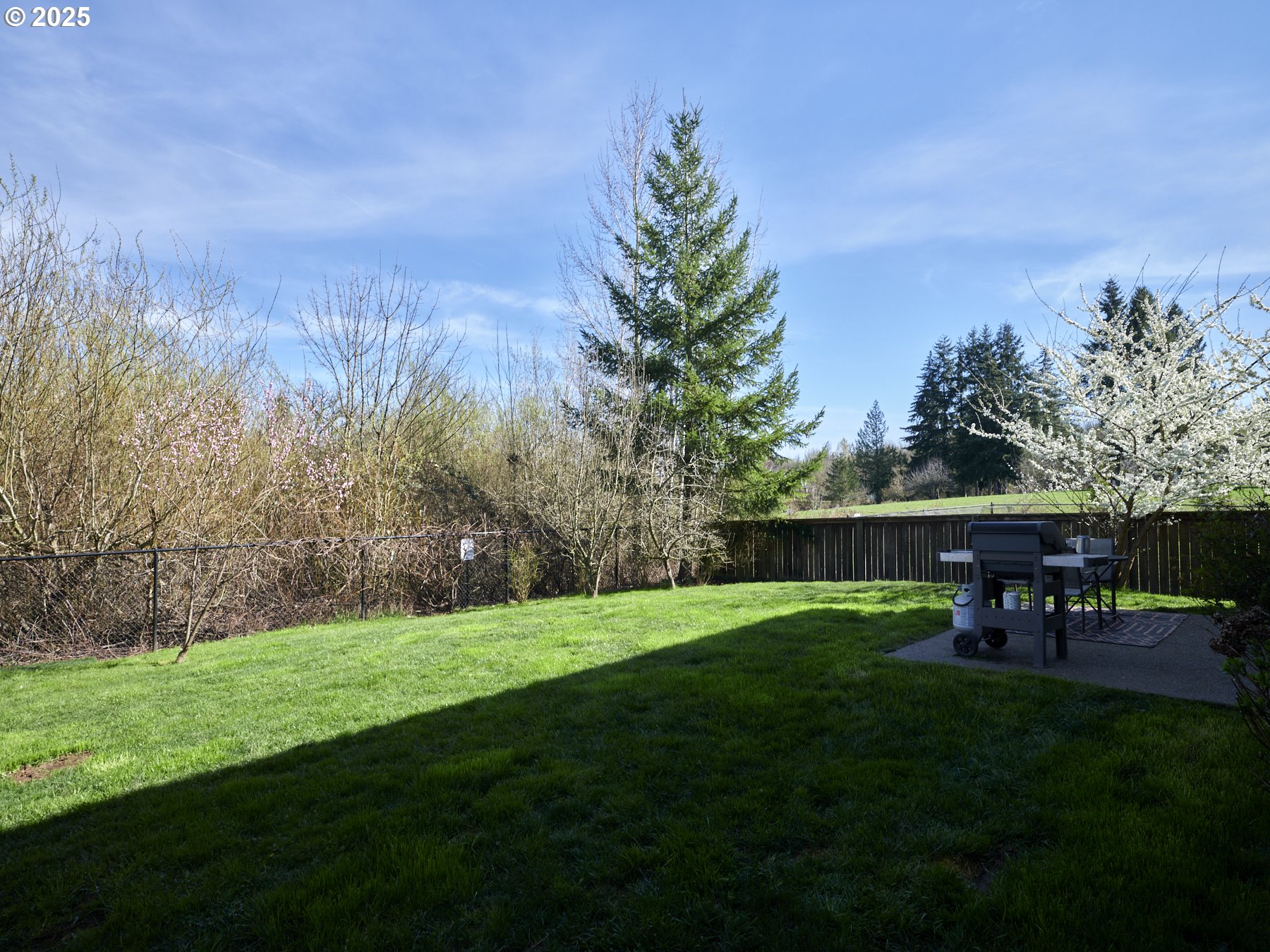260 N GREEN GABLES LOOP