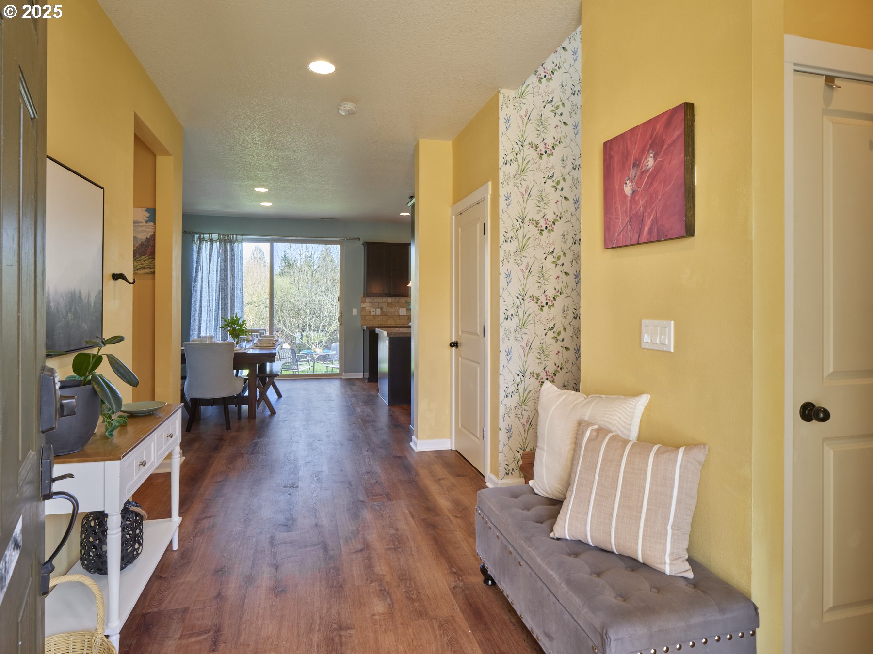260 N GREEN GABLES LOOP