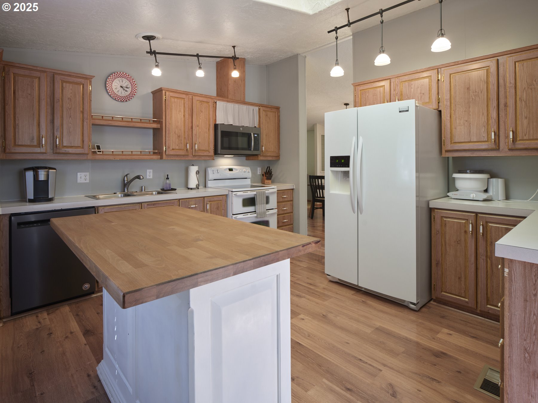 3702 OLD LEWIS RIVER RD