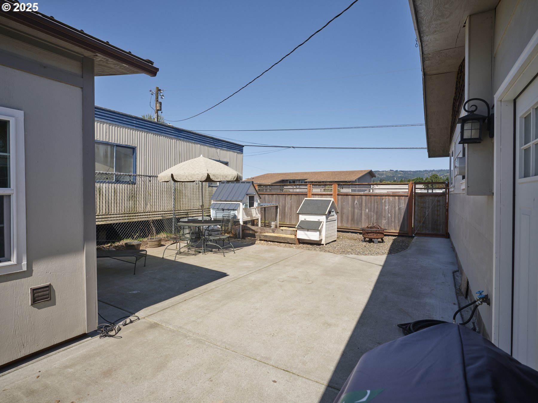 187 HANSEN LN