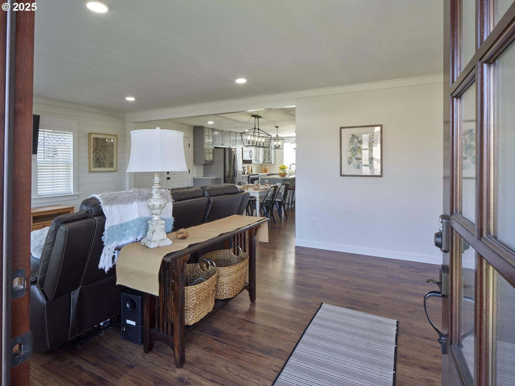 187 HANSEN LN