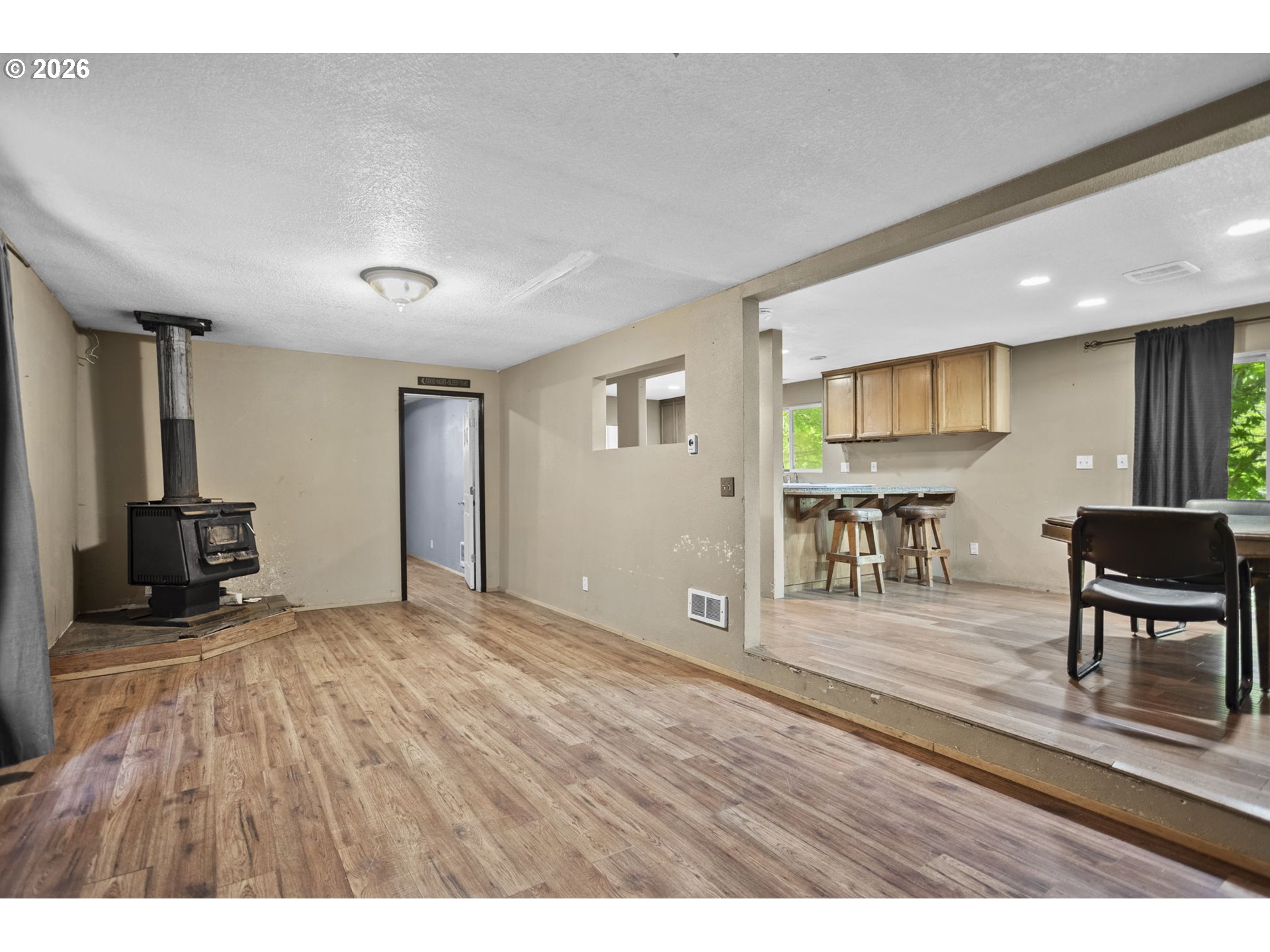 400 N DUBOIS RD