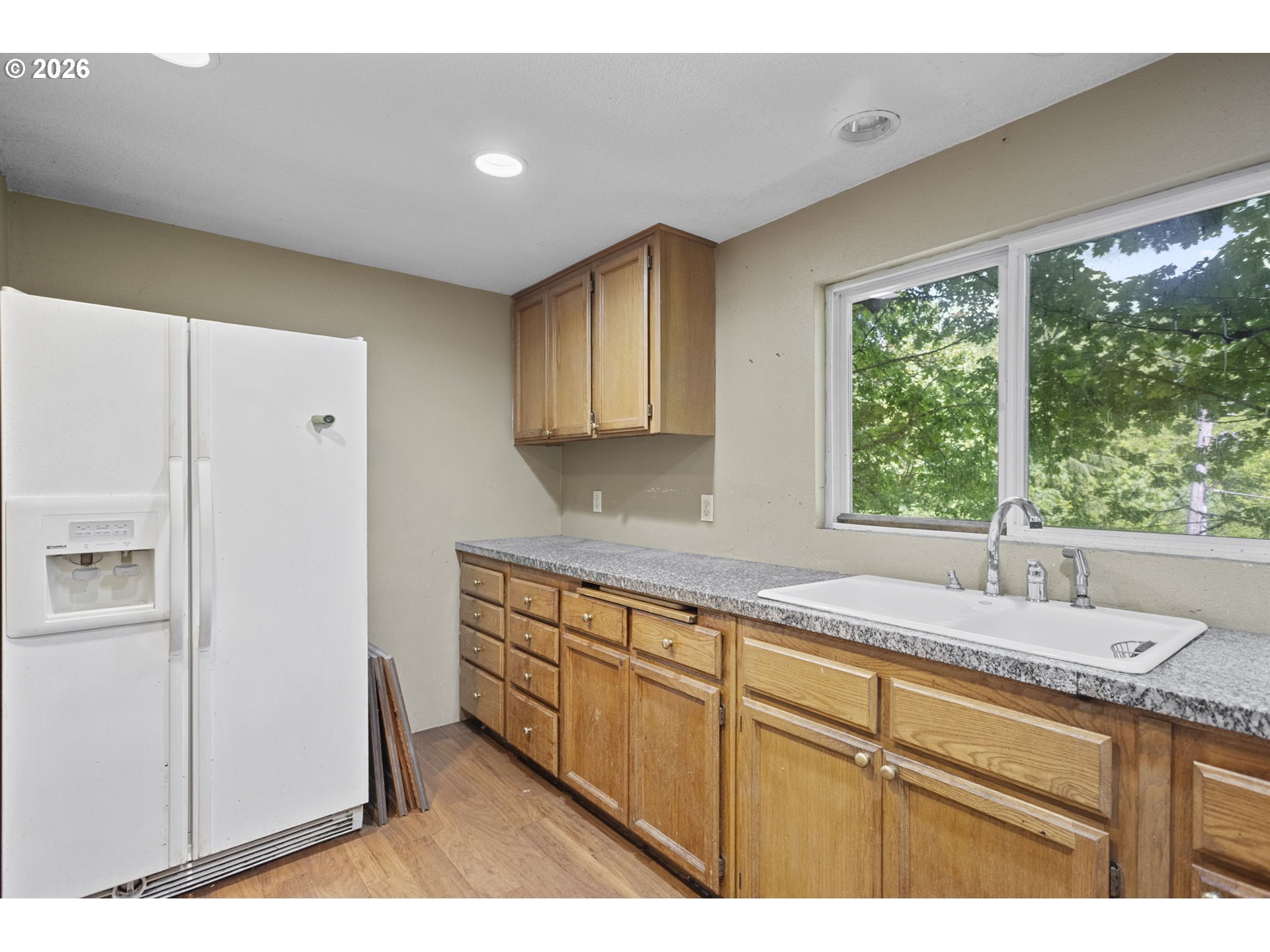 400 N DUBOIS RD