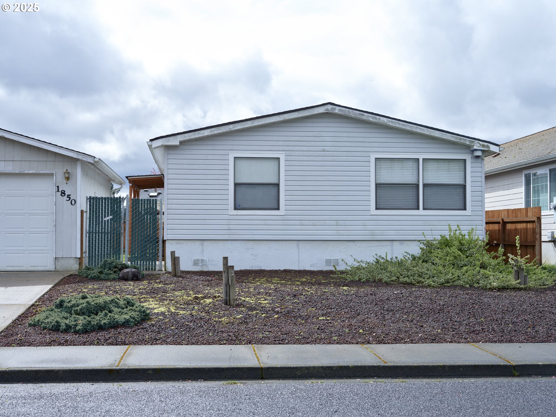 1850 HEARTWOOD DR