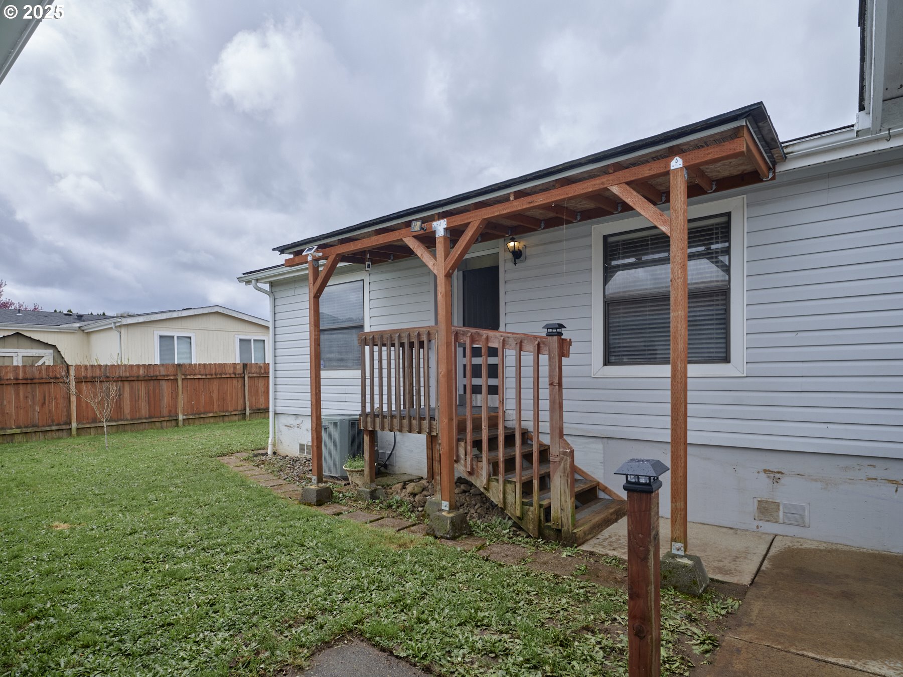 1850 HEARTWOOD DR