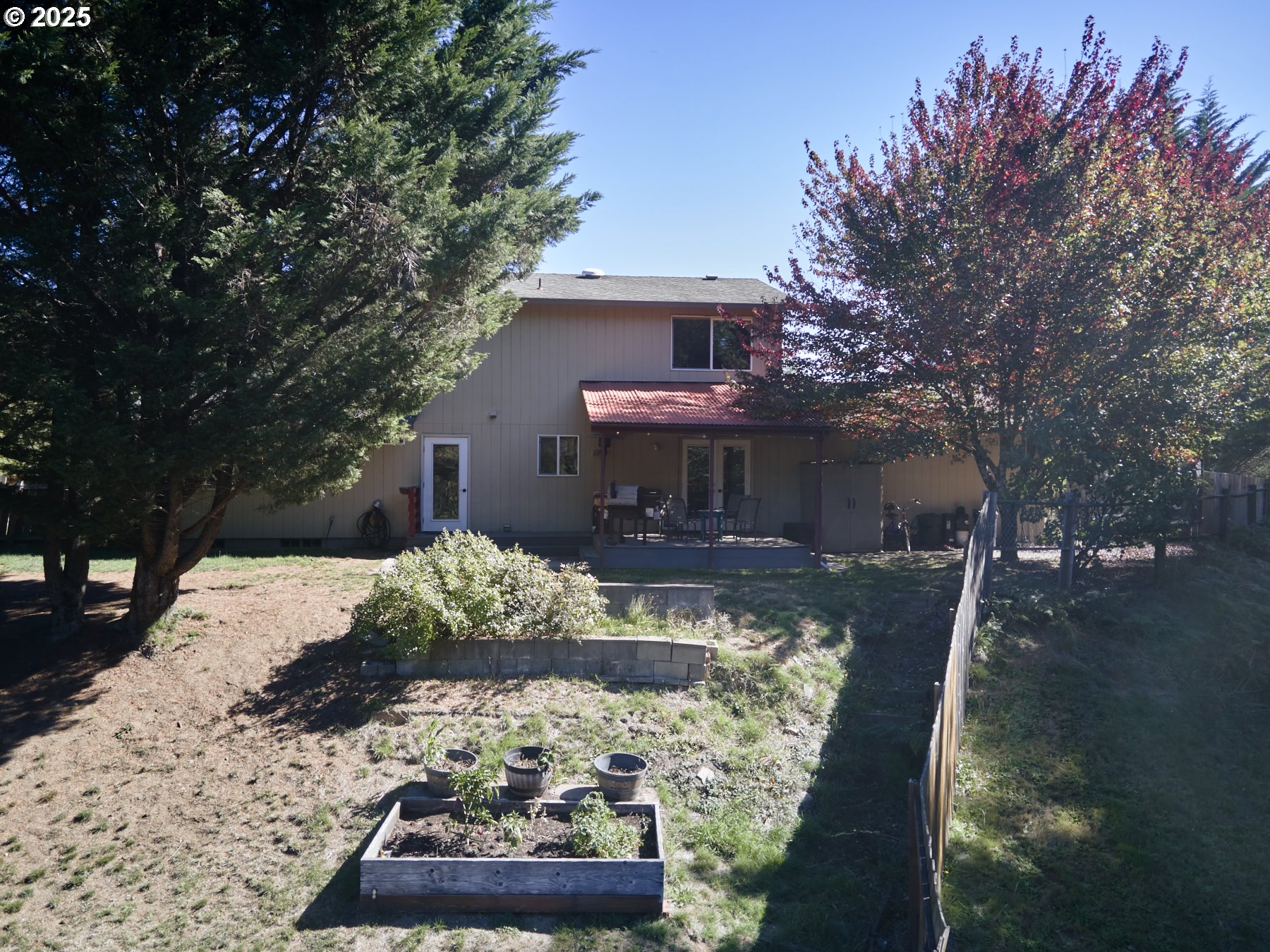 62 BUNTING DR