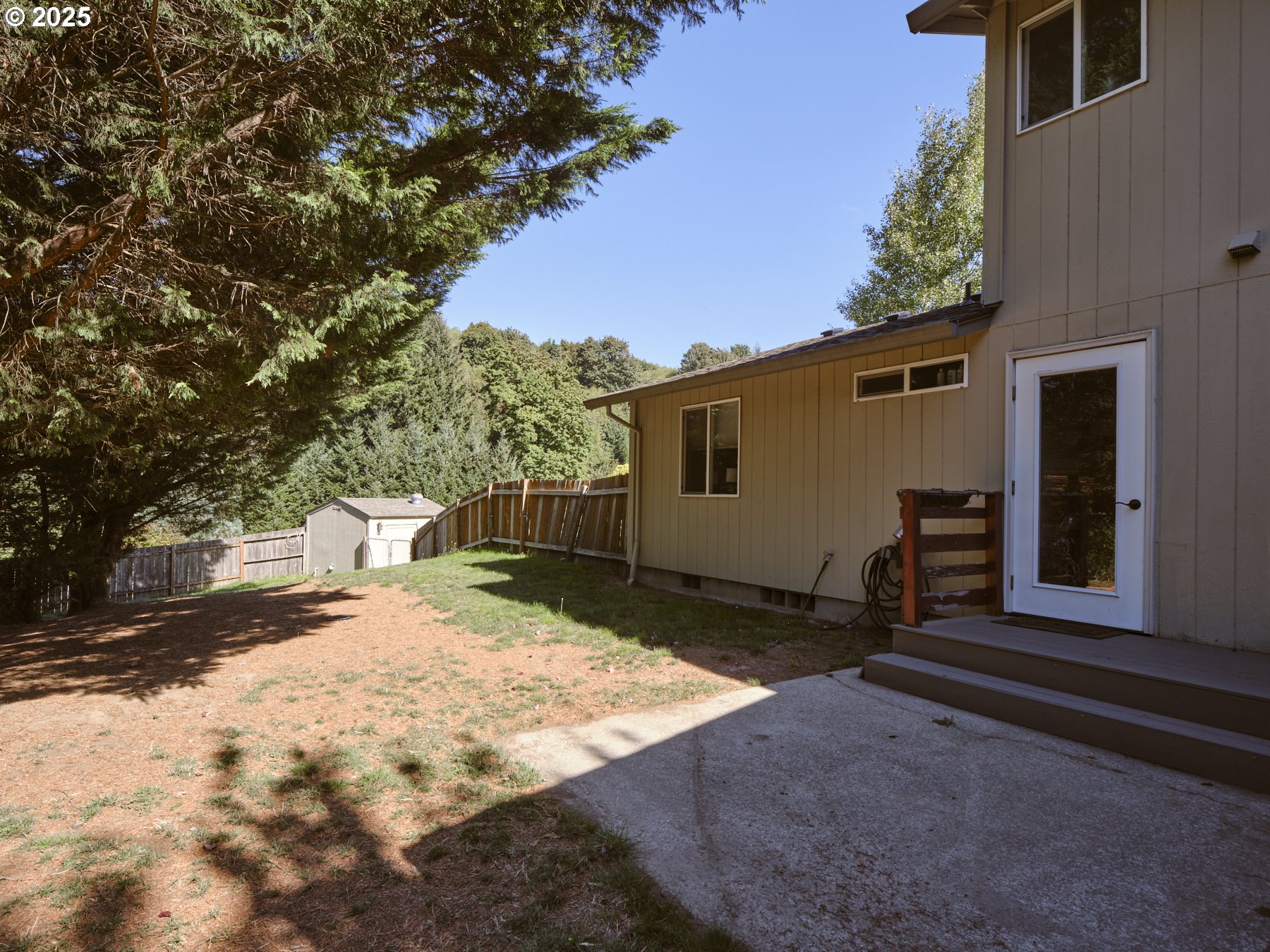62 BUNTING DR
