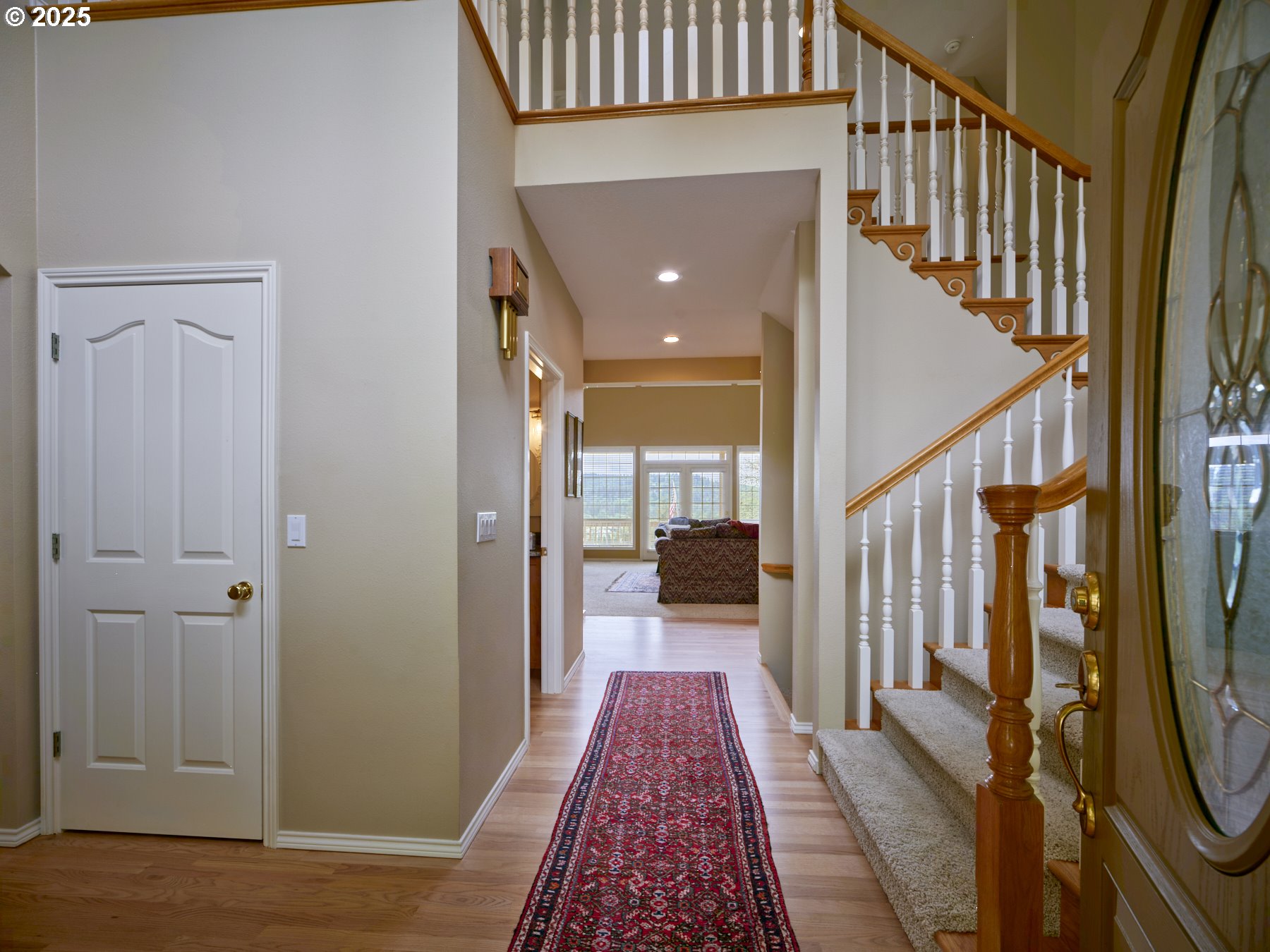 256 EAGLE POINT DR