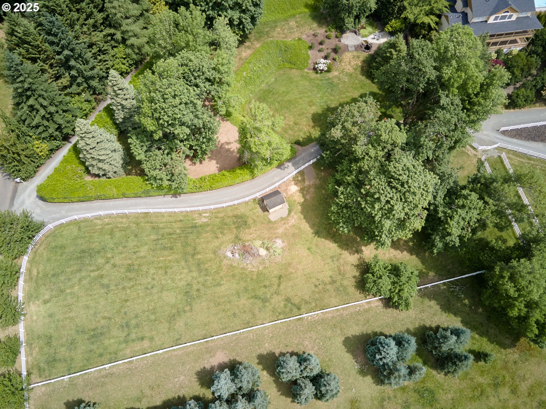 256 EAGLE POINT DR
