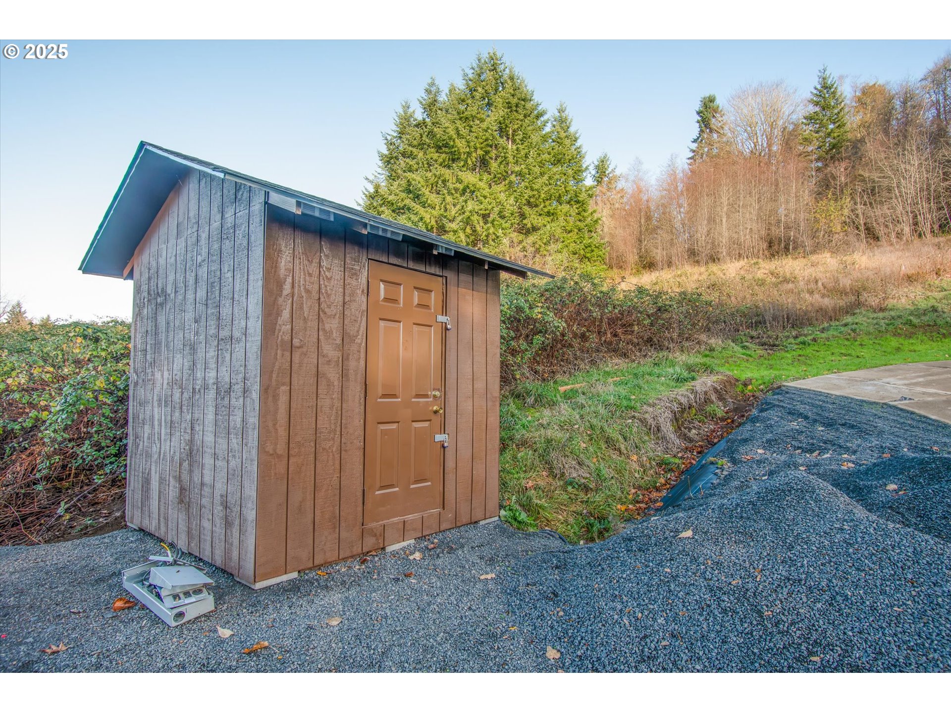 110 LENORA LN
