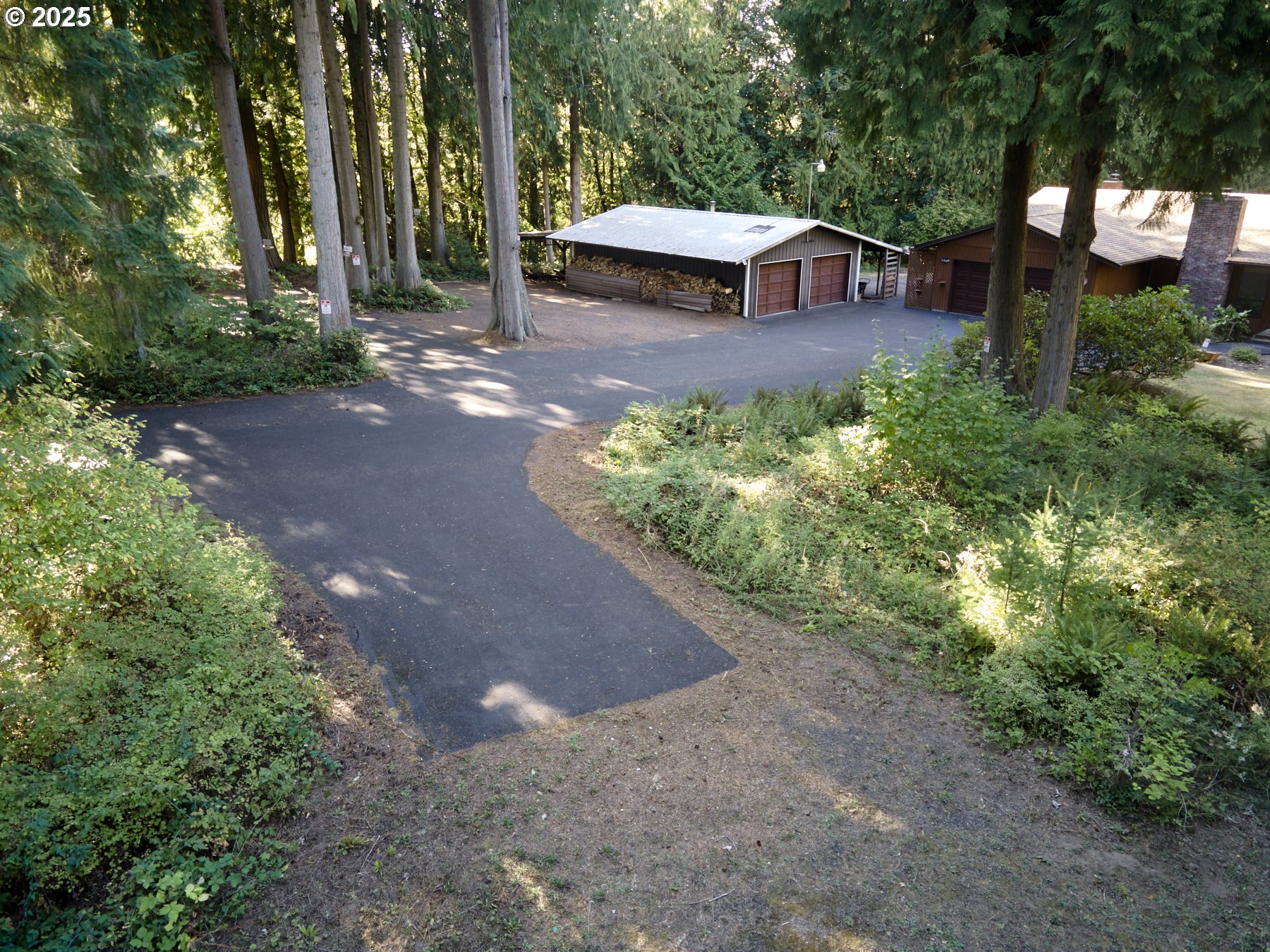 135 RIDGECREST DR