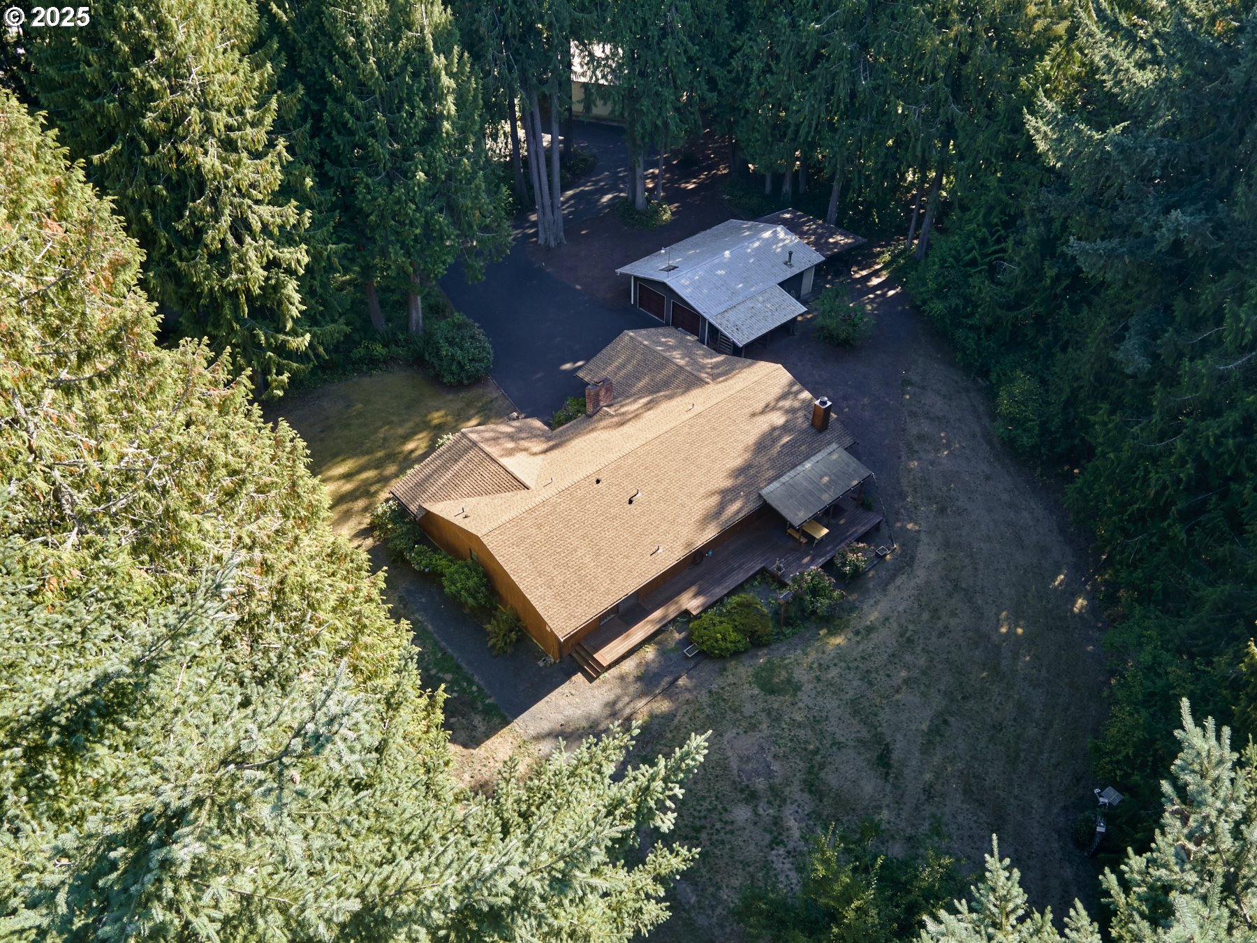 135 RIDGECREST DR